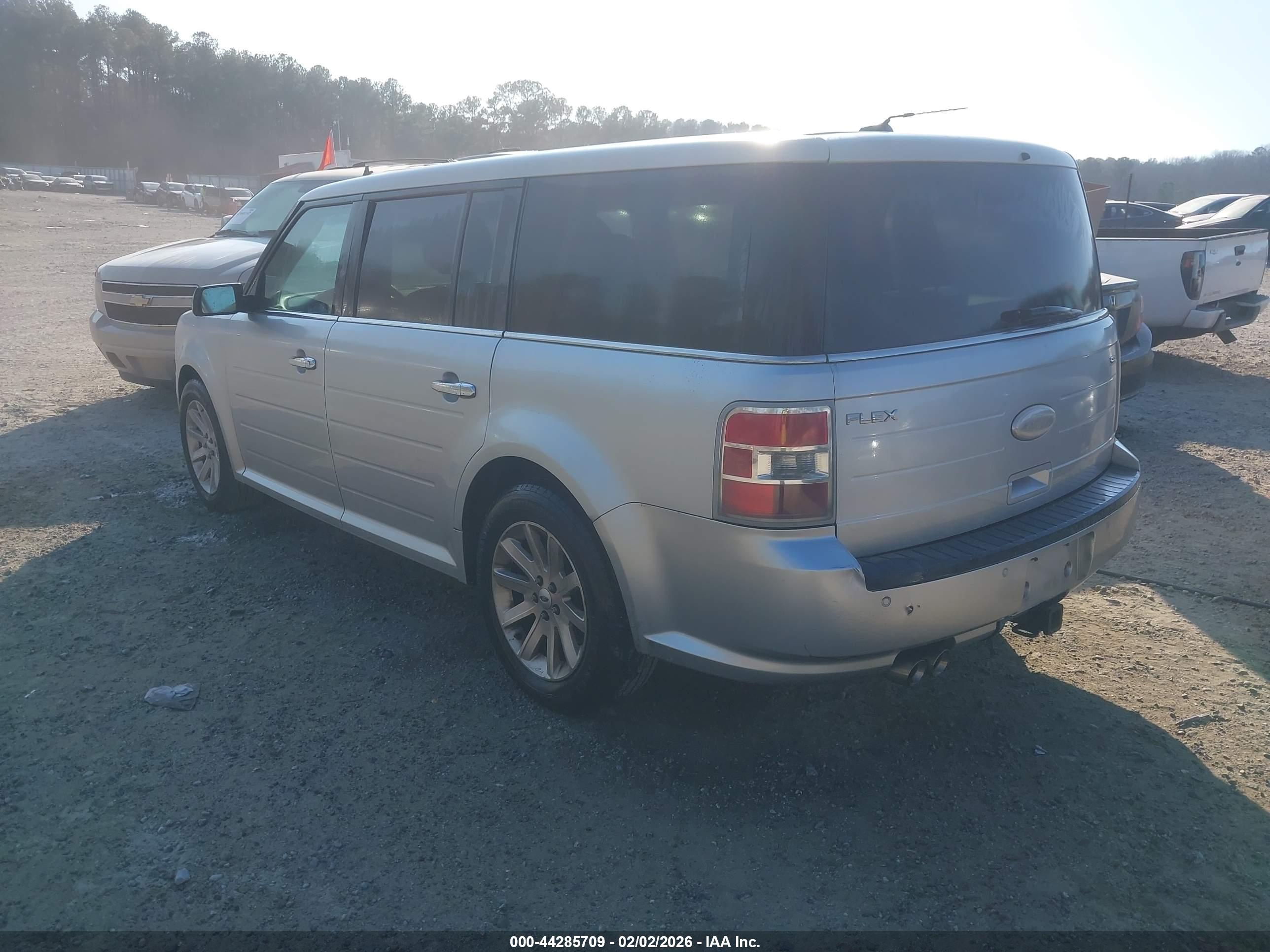 FORD FLEX image 3