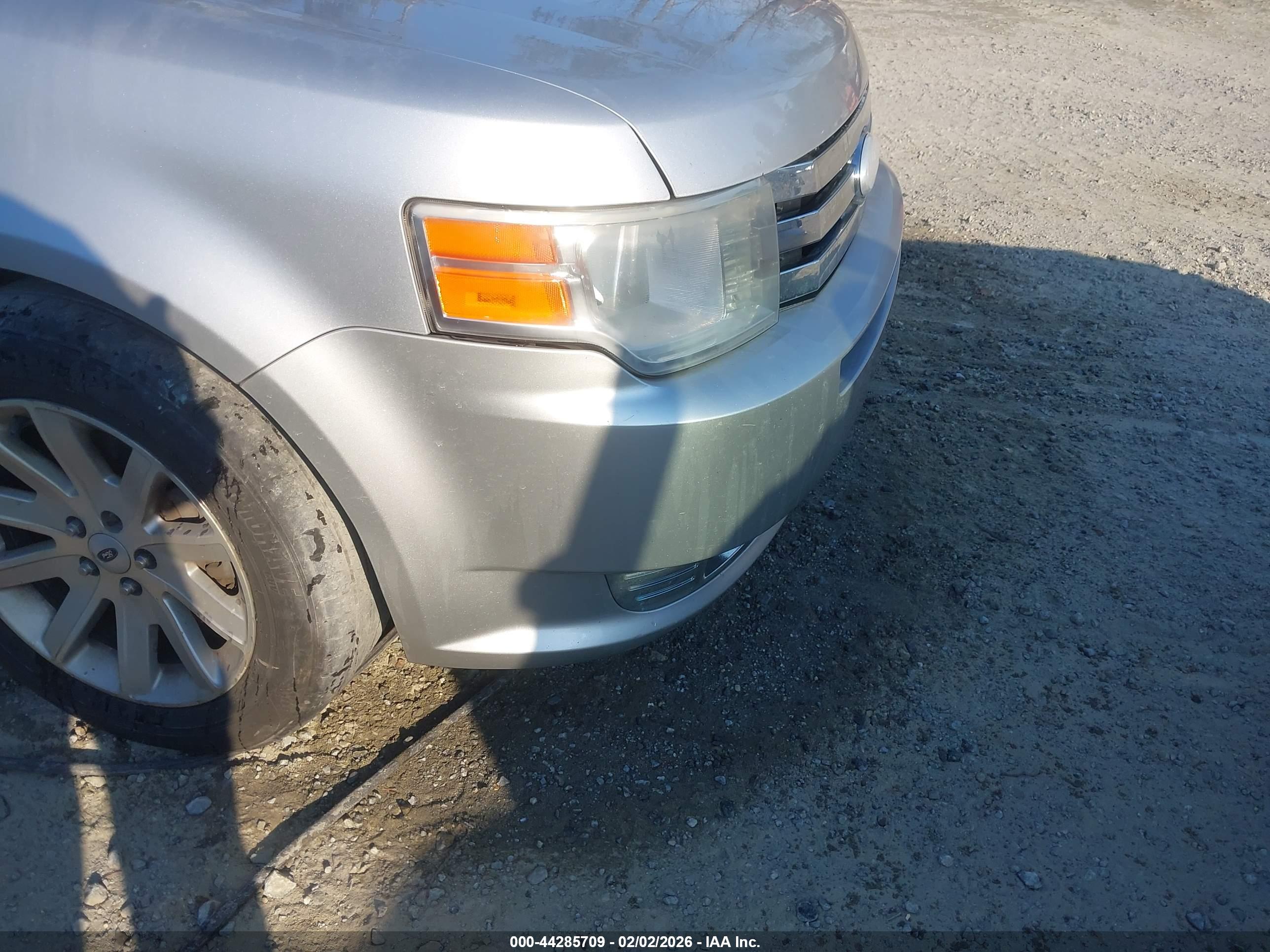 FORD FLEX image 6