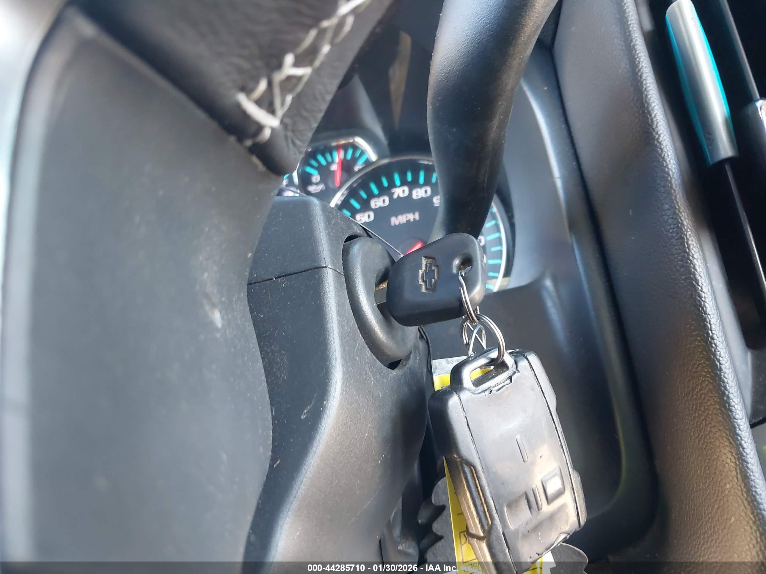 CHEVROLET SILVERADO image 11