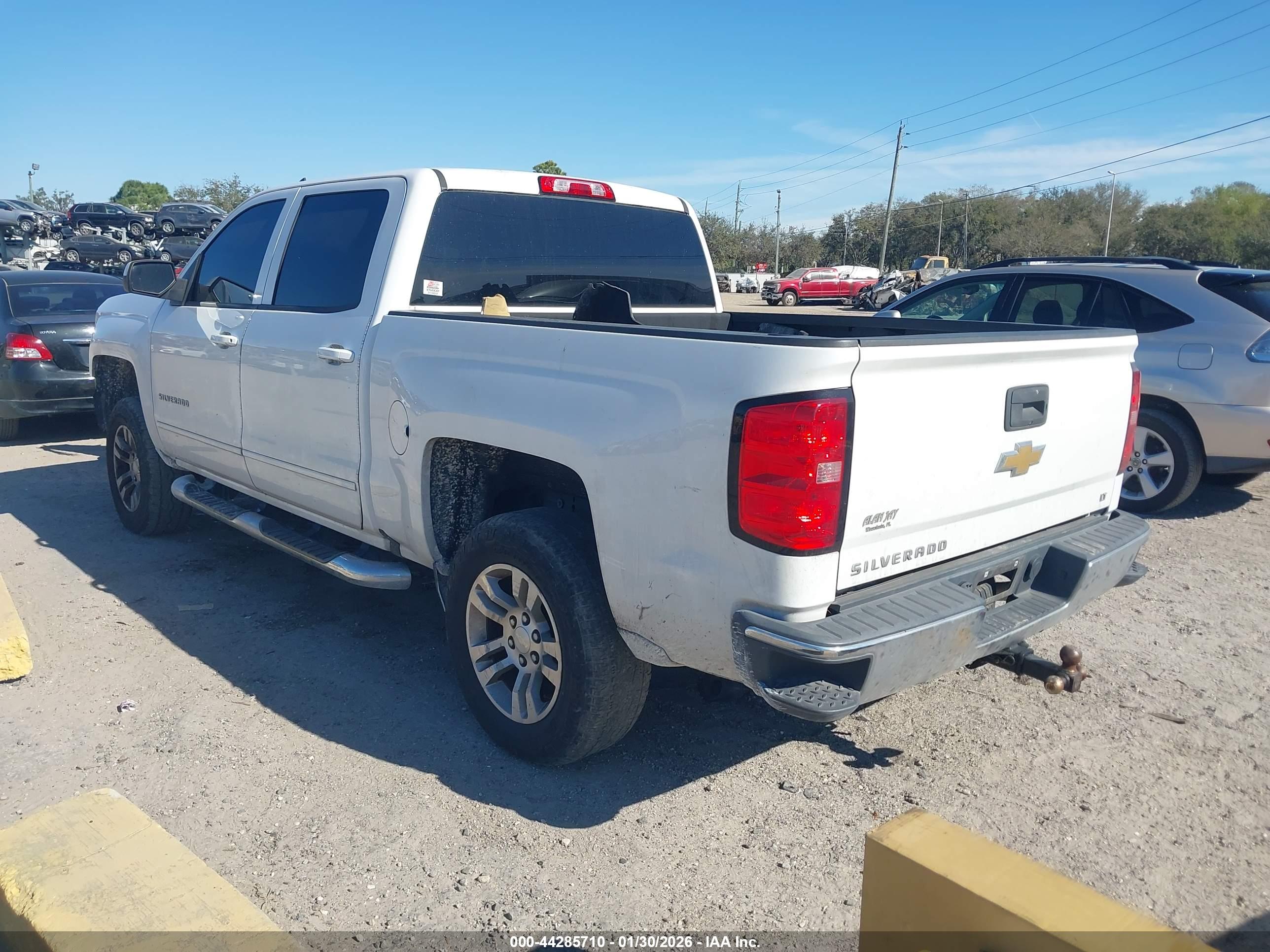 CHEVROLET SILVERADO image 3