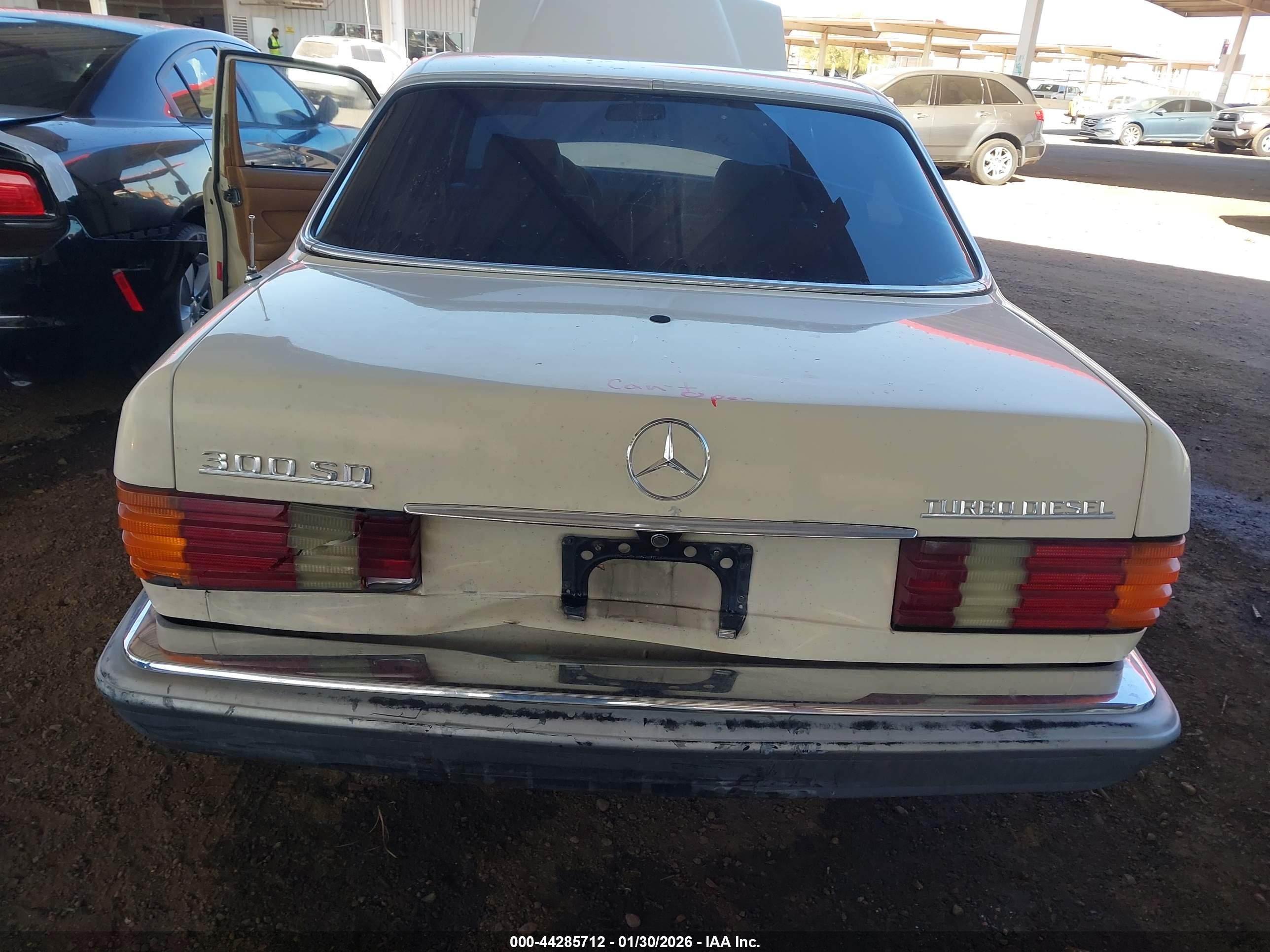 MERCEDES-BENZ 300 image 6