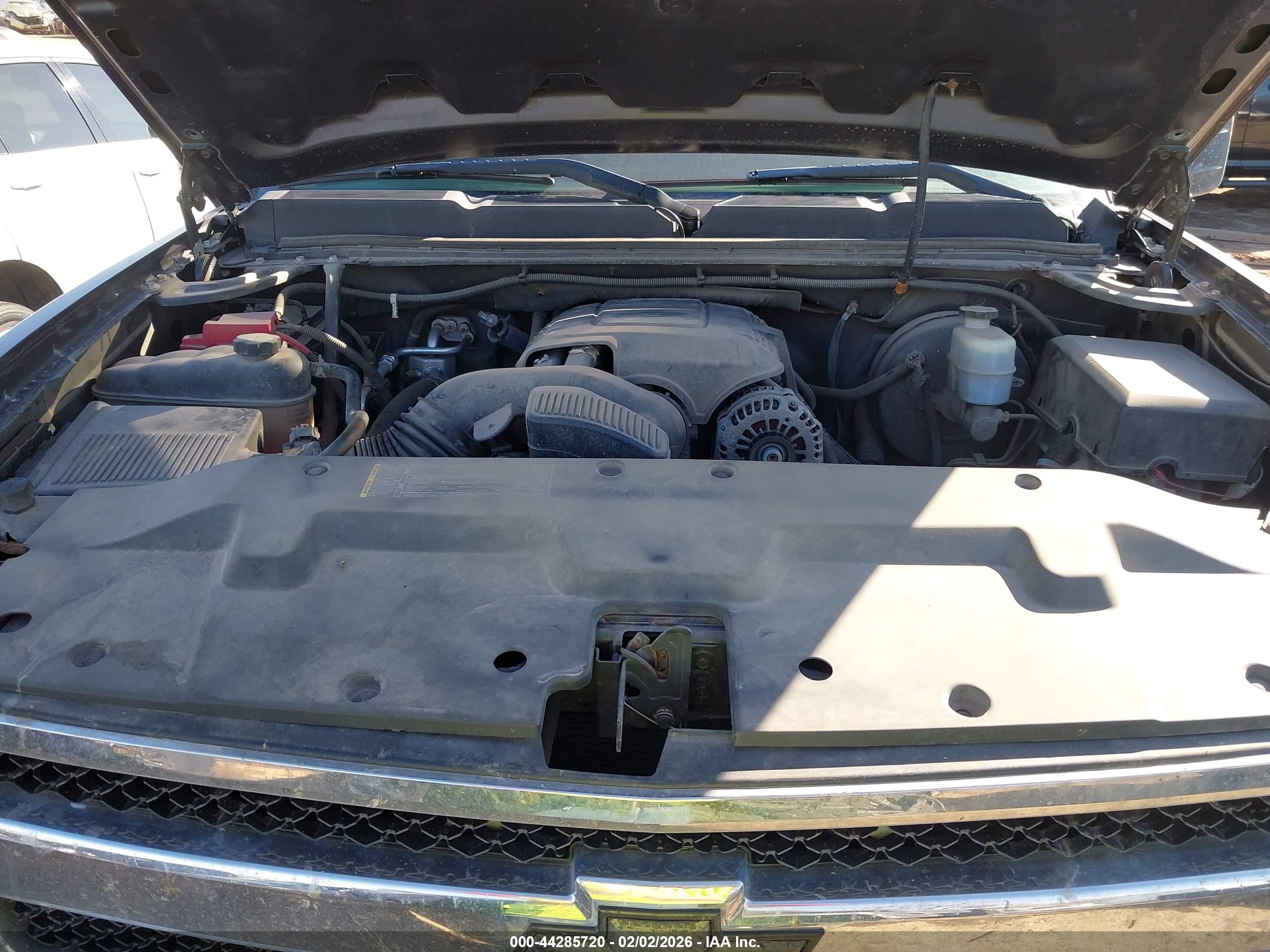 CHEVROLET SILVERADO image 10