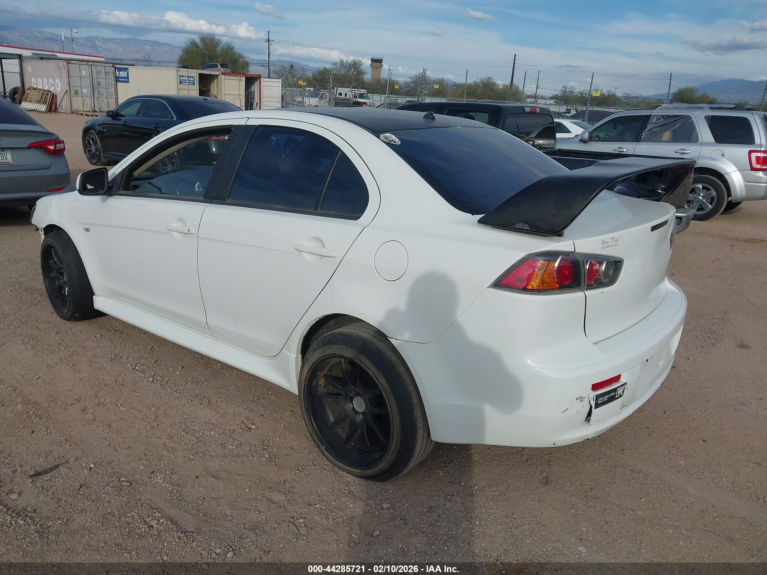 MITSUBISHI LANCER image 3