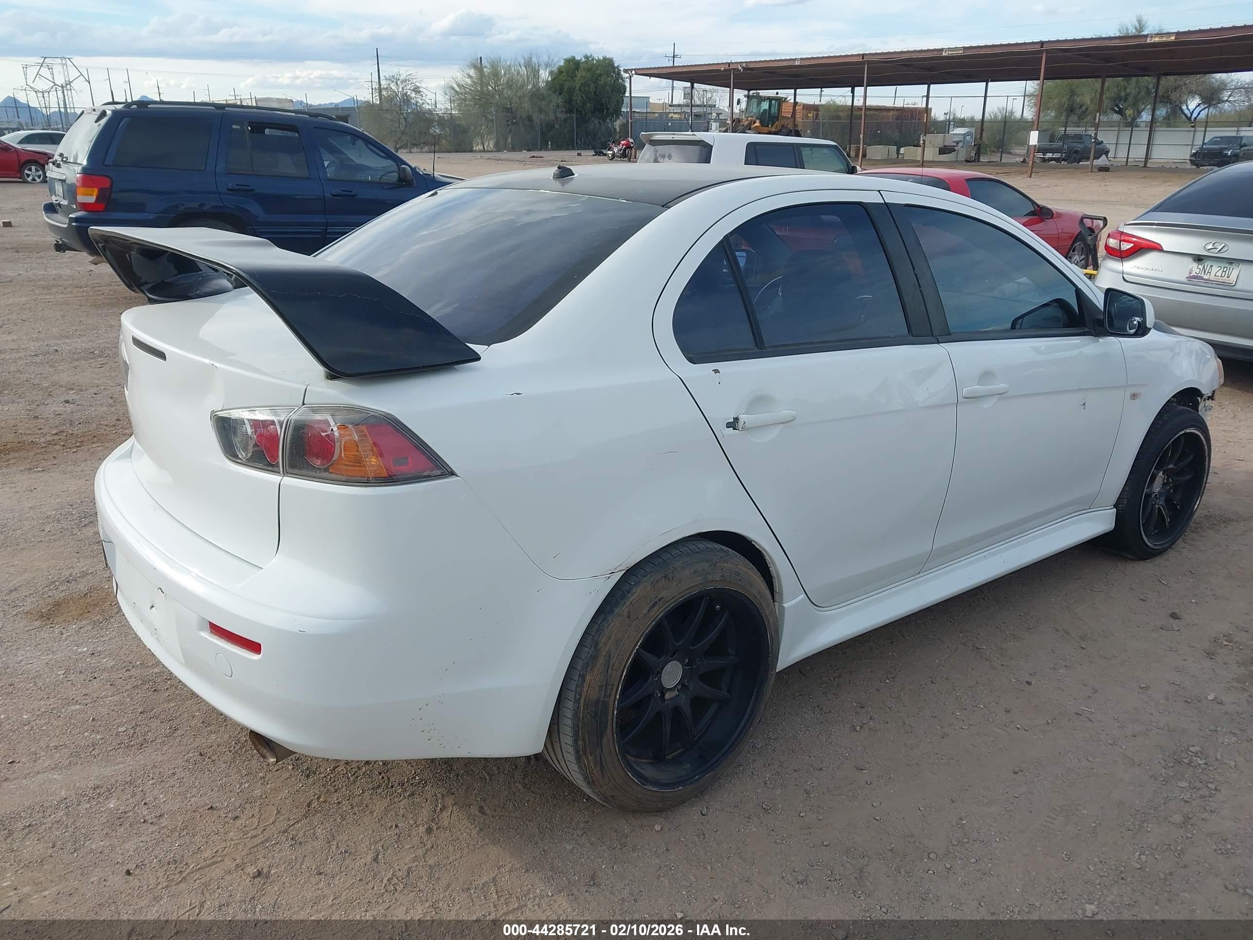 MITSUBISHI LANCER image 4