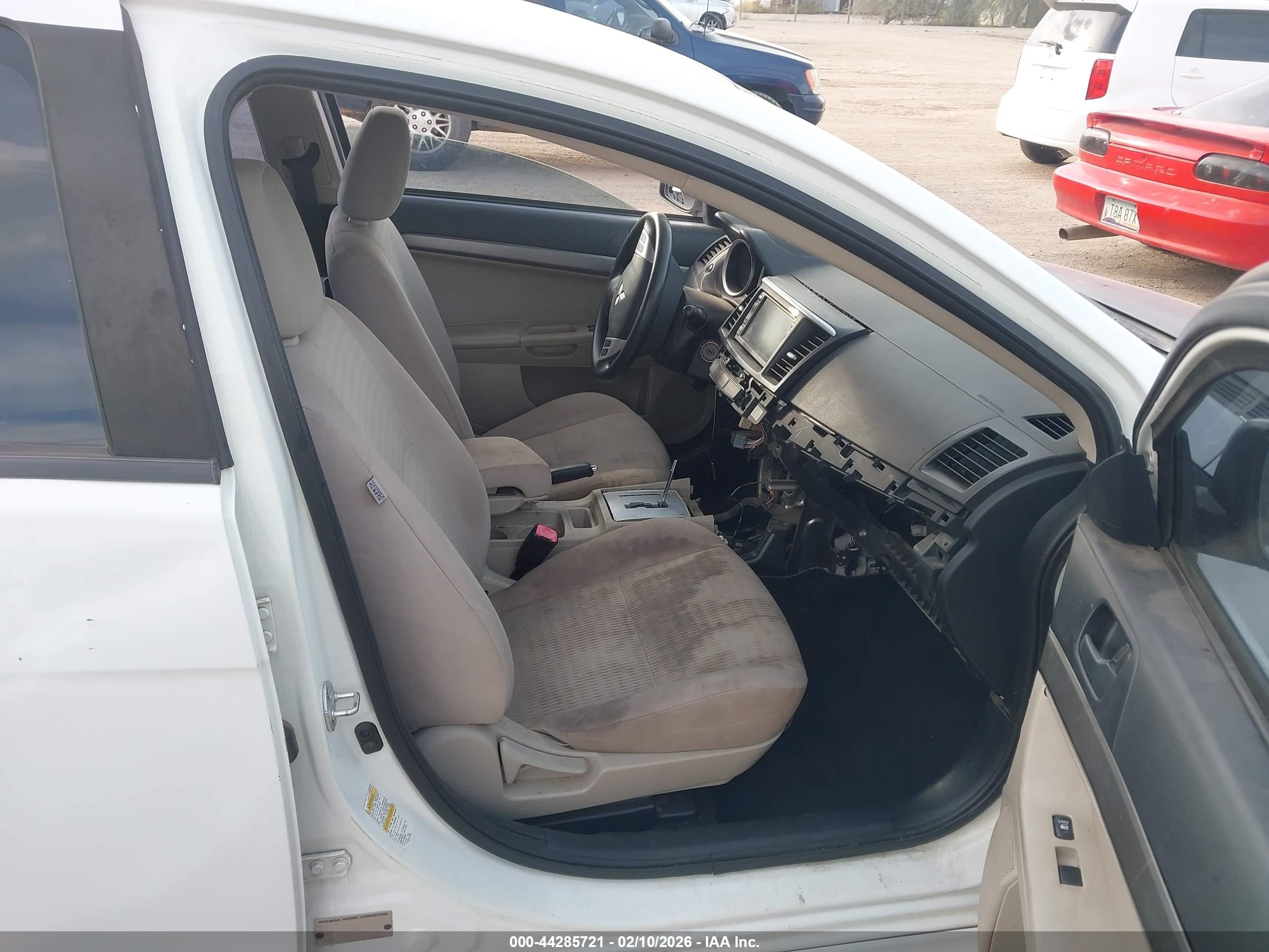 MITSUBISHI LANCER image 5