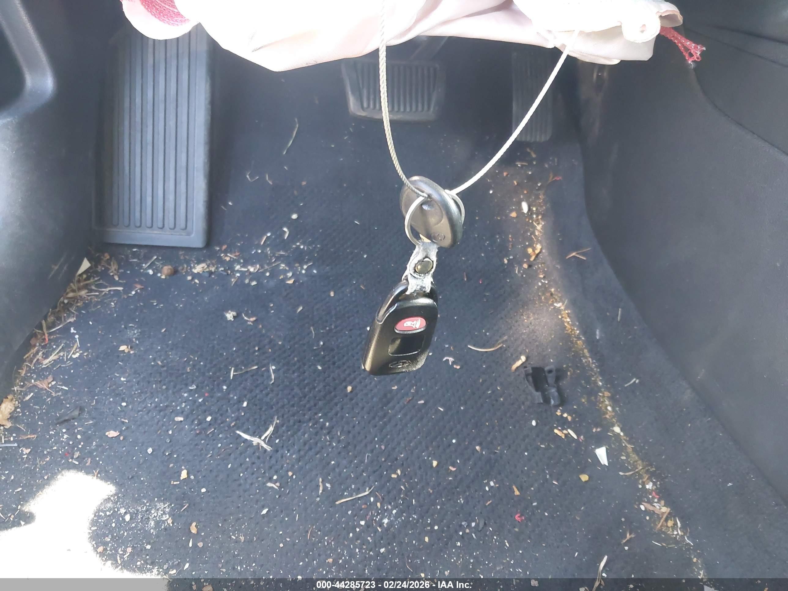 HYUNDAI ELANTRA image 11