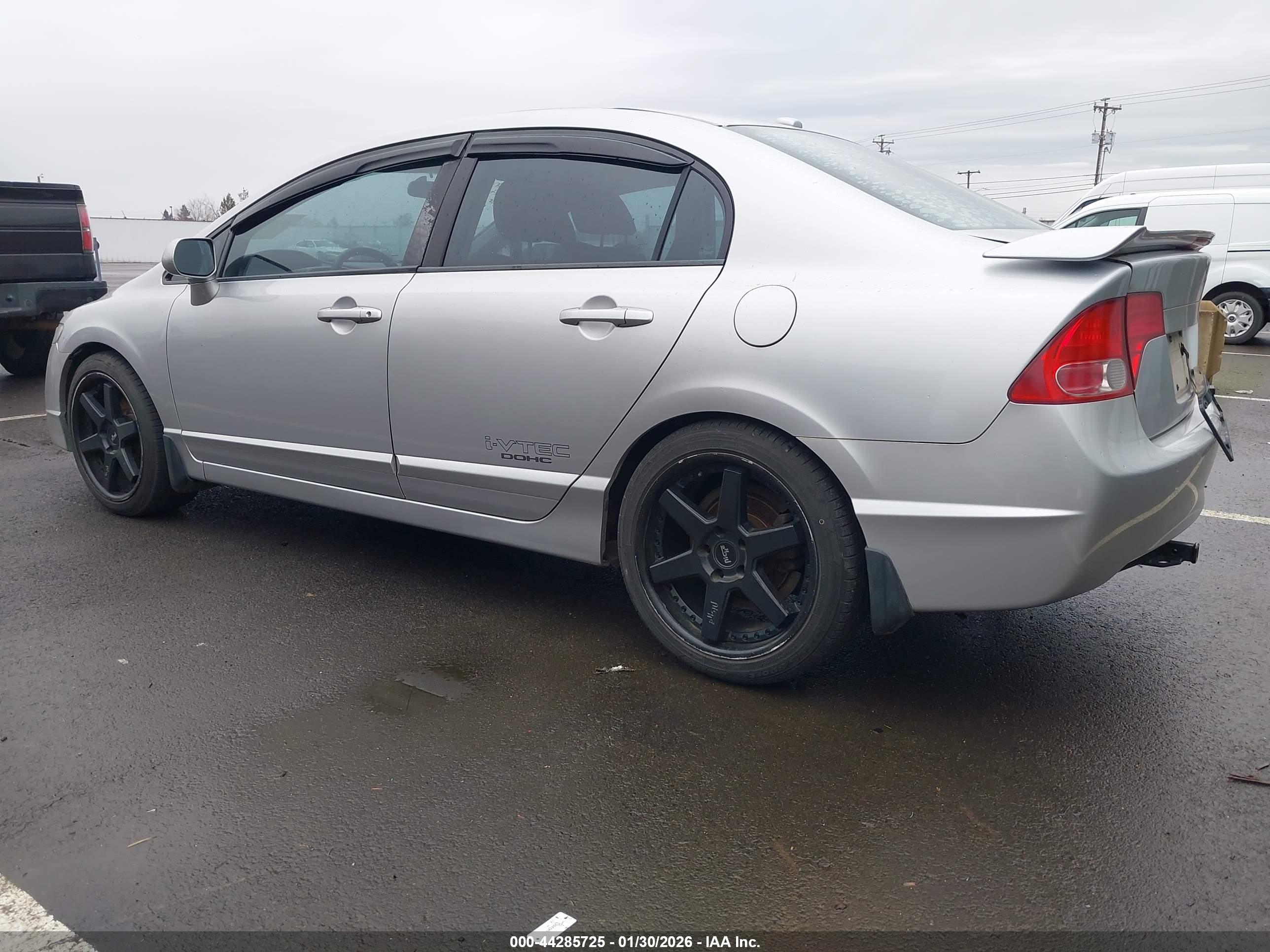 HONDA CIVIC image 3