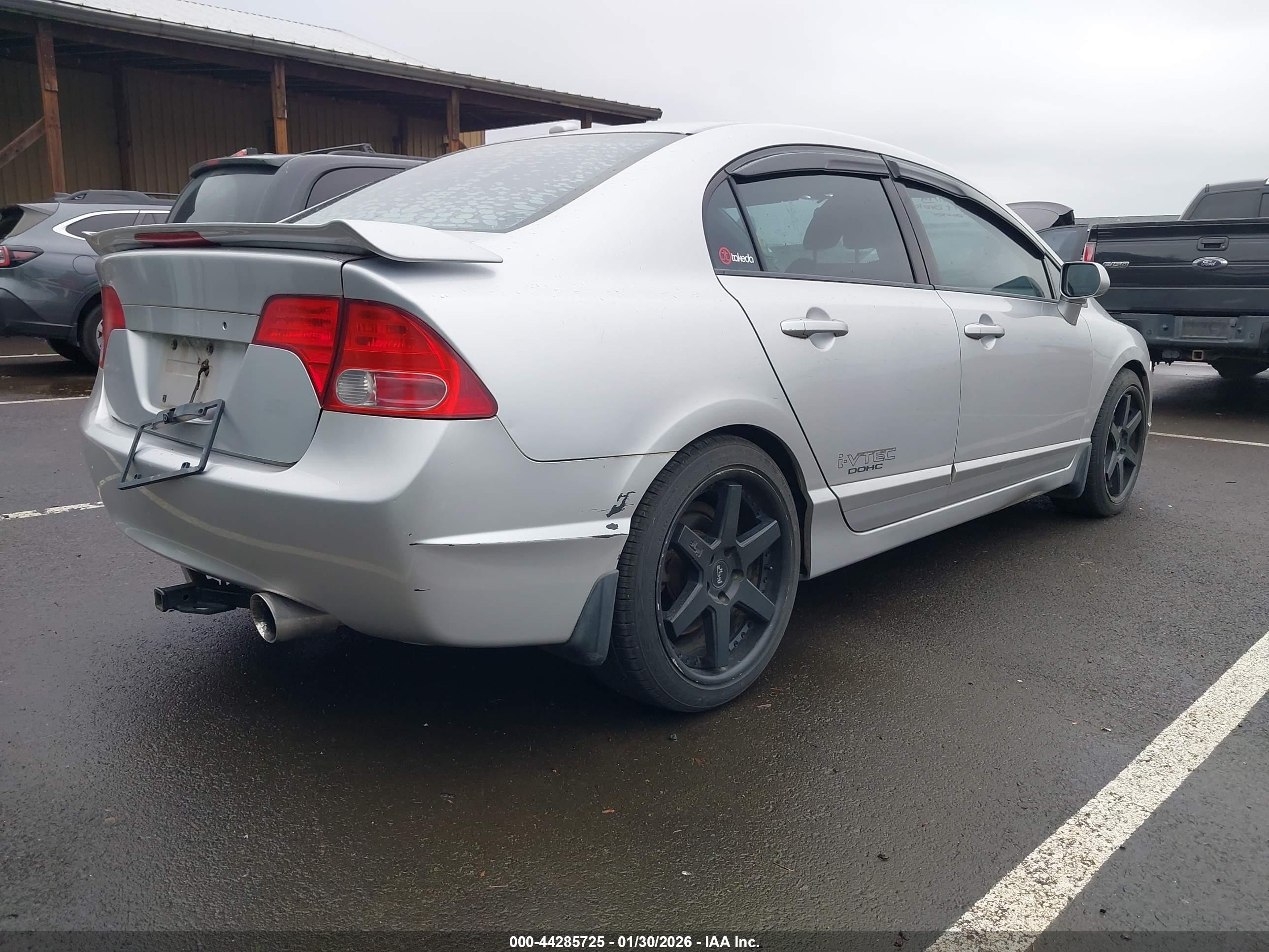 HONDA CIVIC image 4