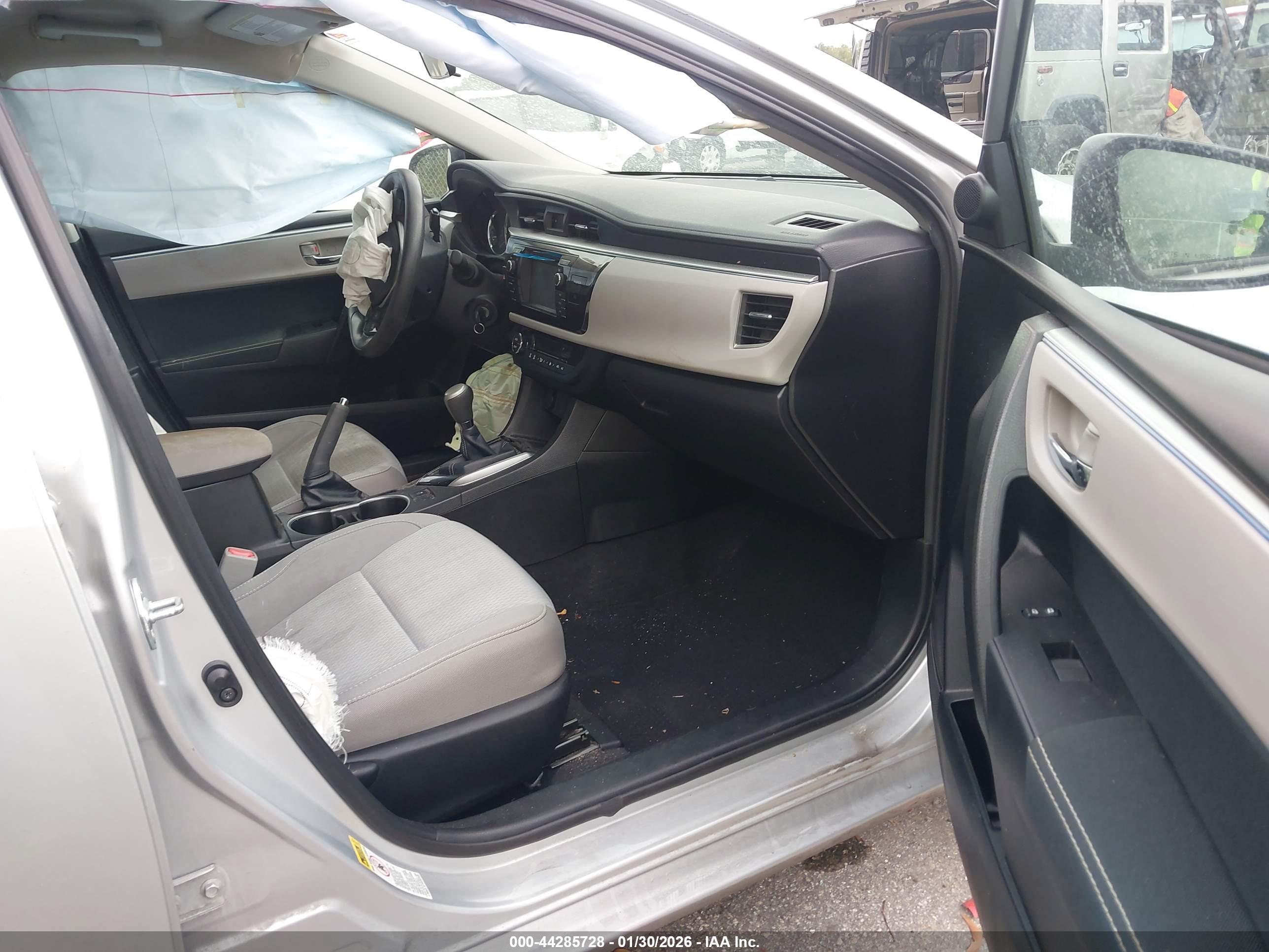 TOYOTA COROLLA image 5