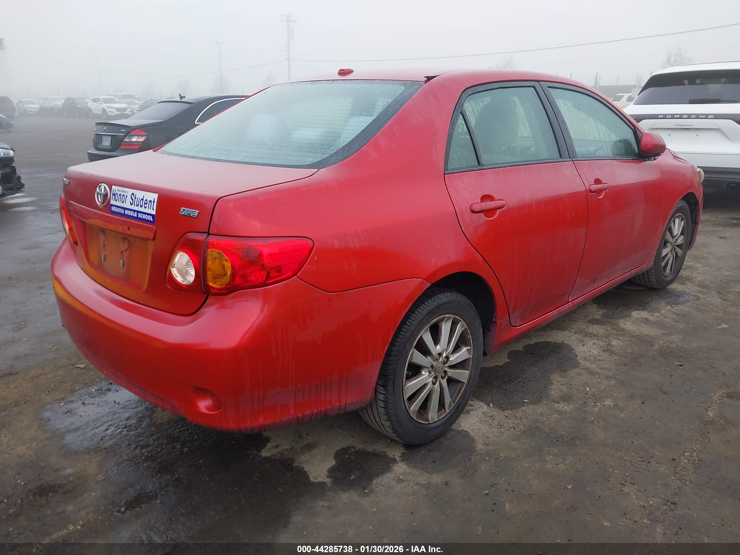 TOYOTA COROLLA image 4
