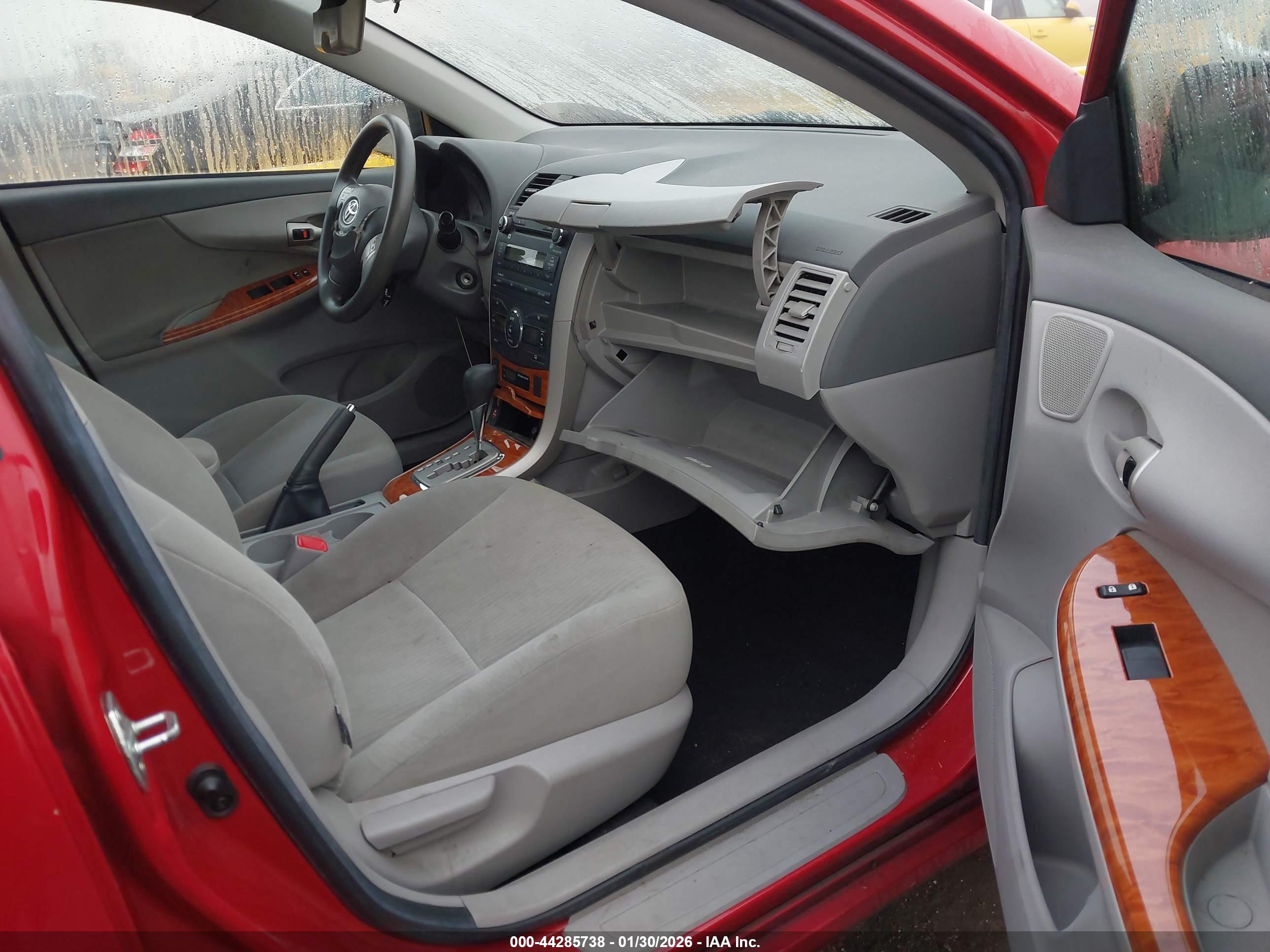 TOYOTA COROLLA image 5
