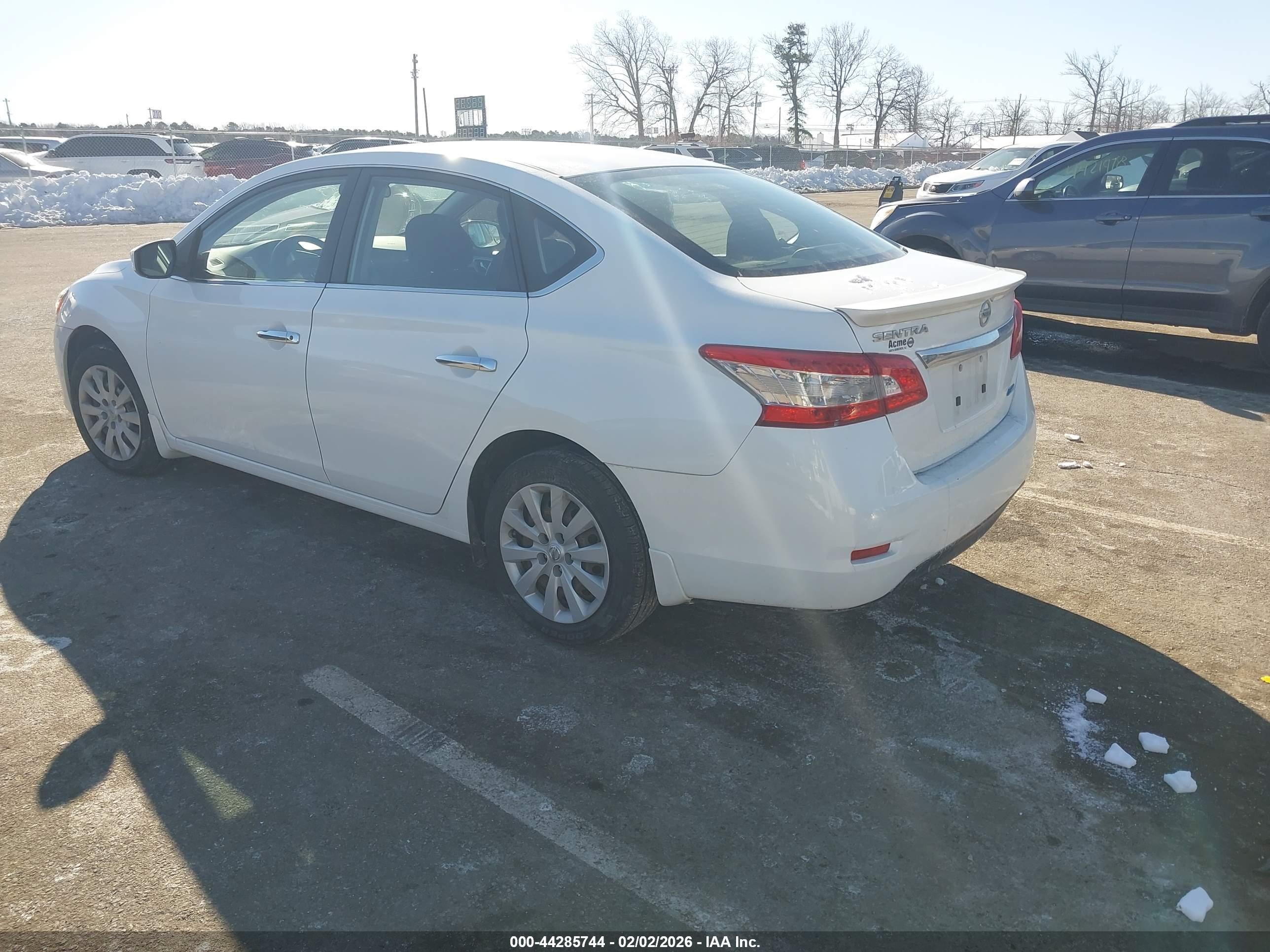 NISSAN SENTRA image 3