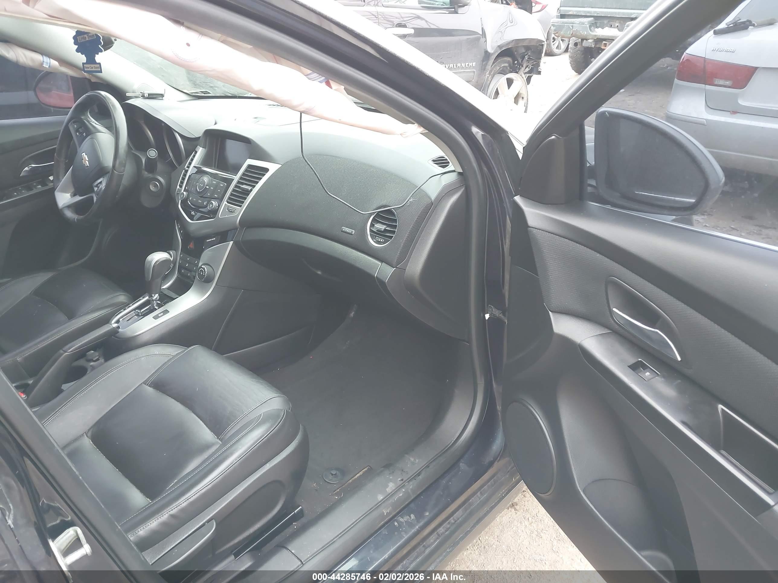 CHEVROLET CRUZE image 5