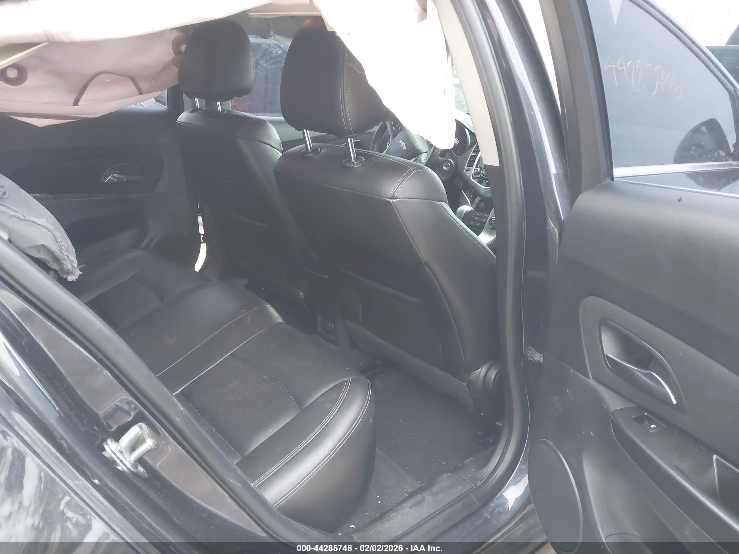 CHEVROLET CRUZE image 8