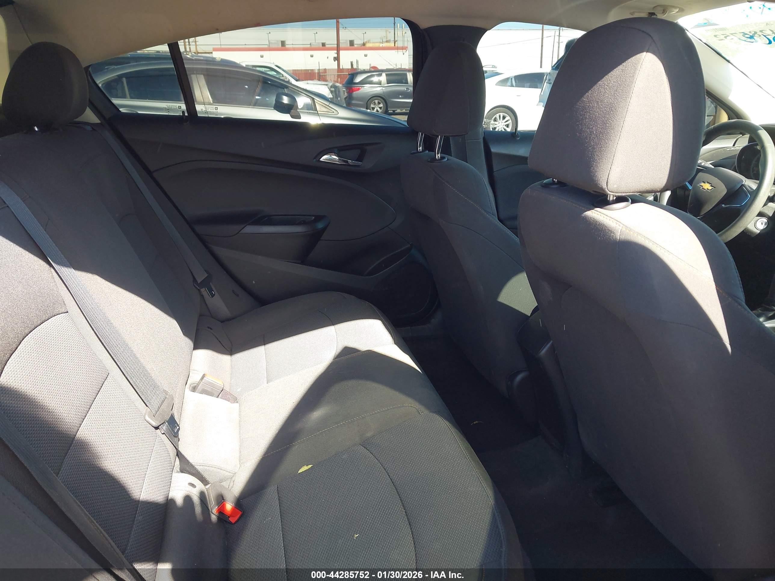 CHEVROLET CRUZE image 8