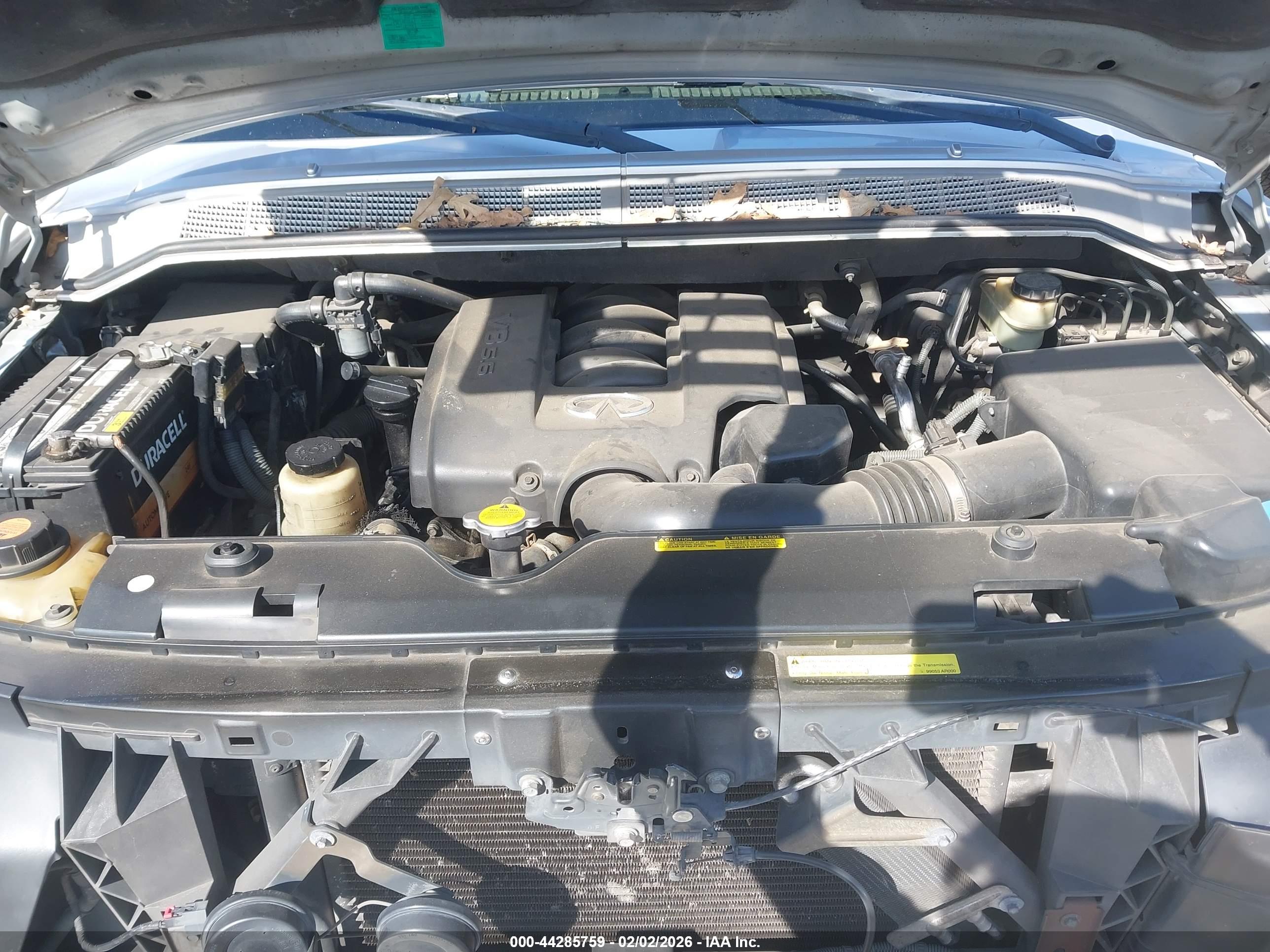 INFINITI QX56 image 10