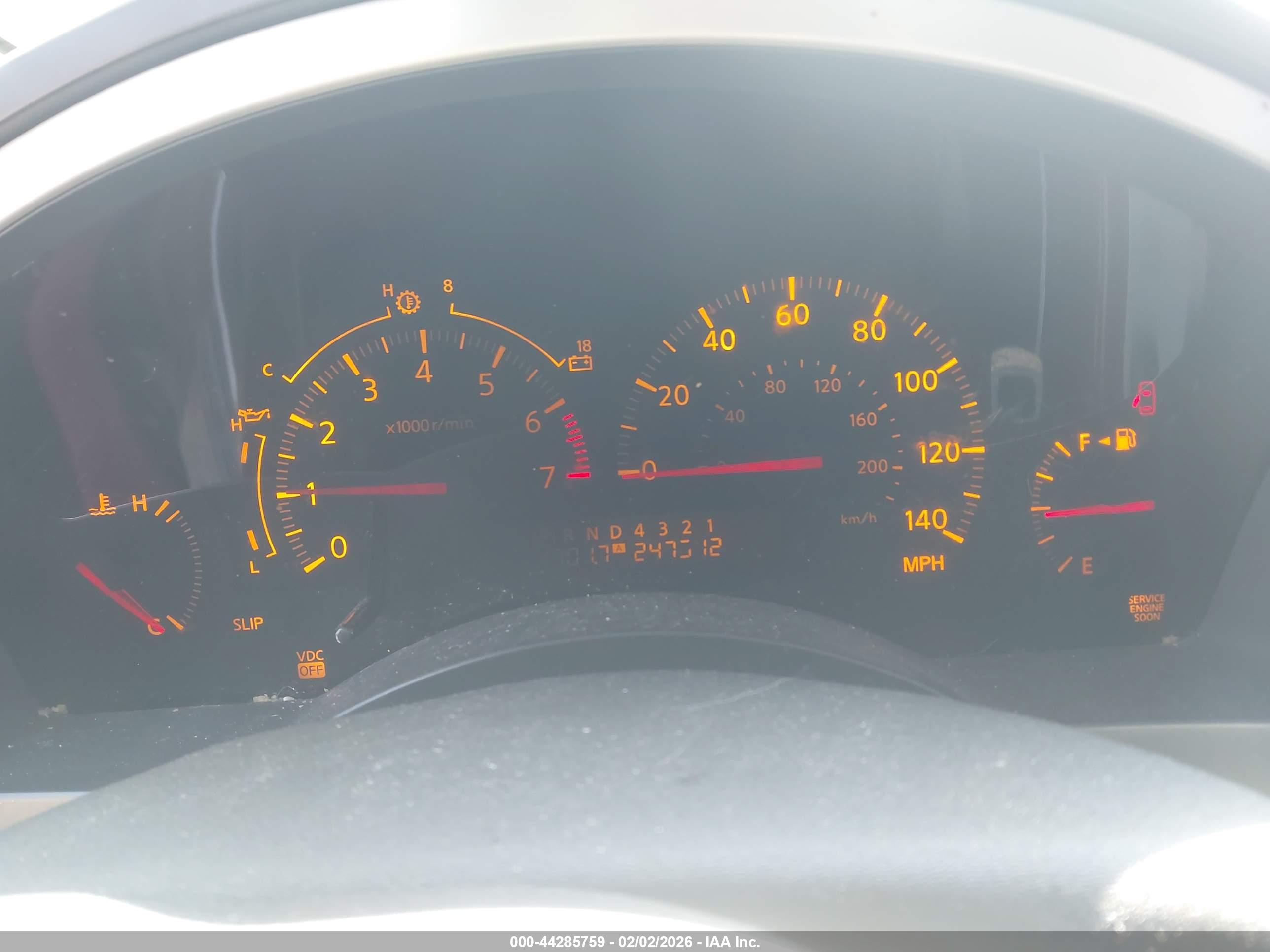 INFINITI QX56 image 7