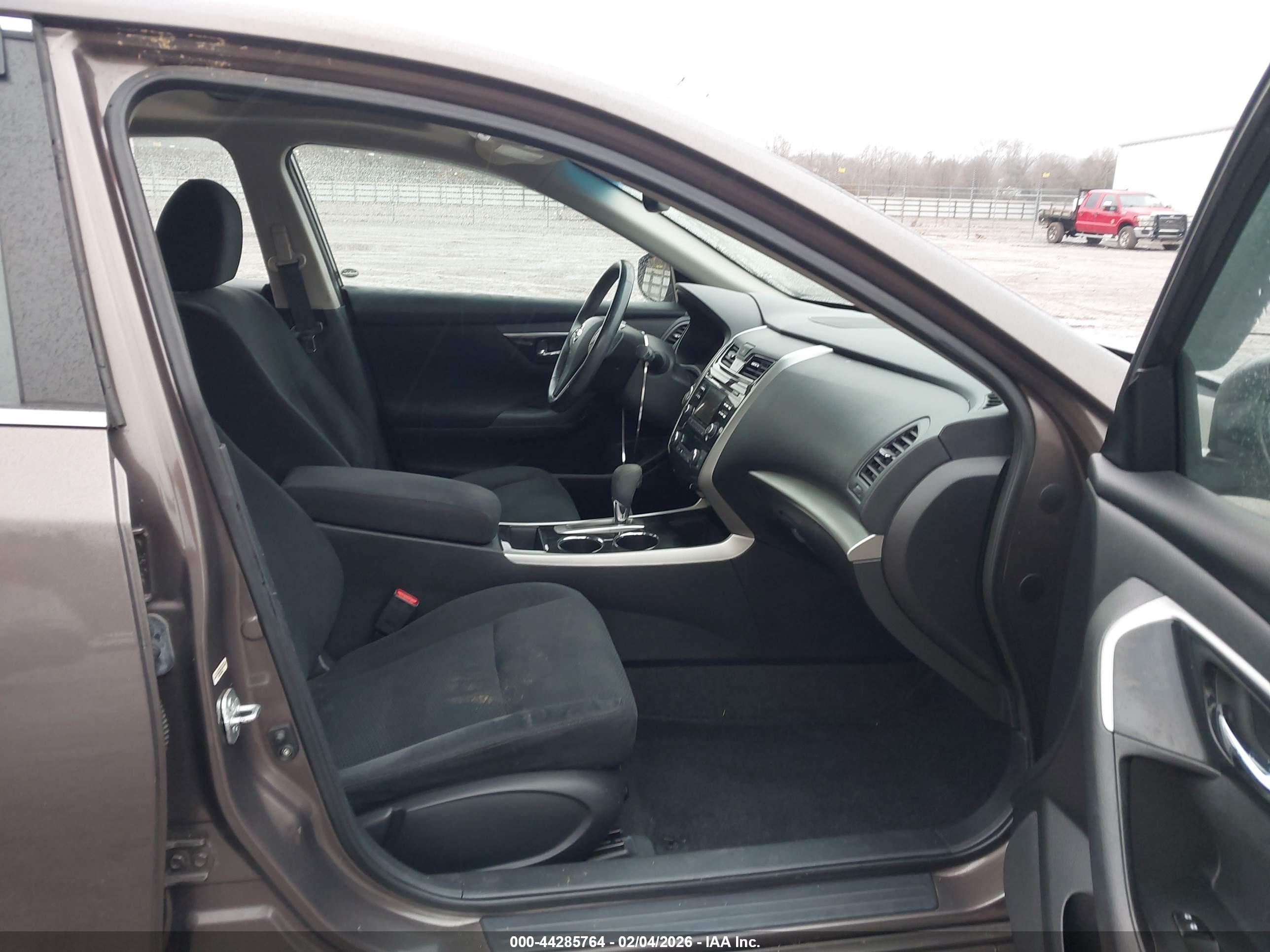 NISSAN ALTIMA image 5