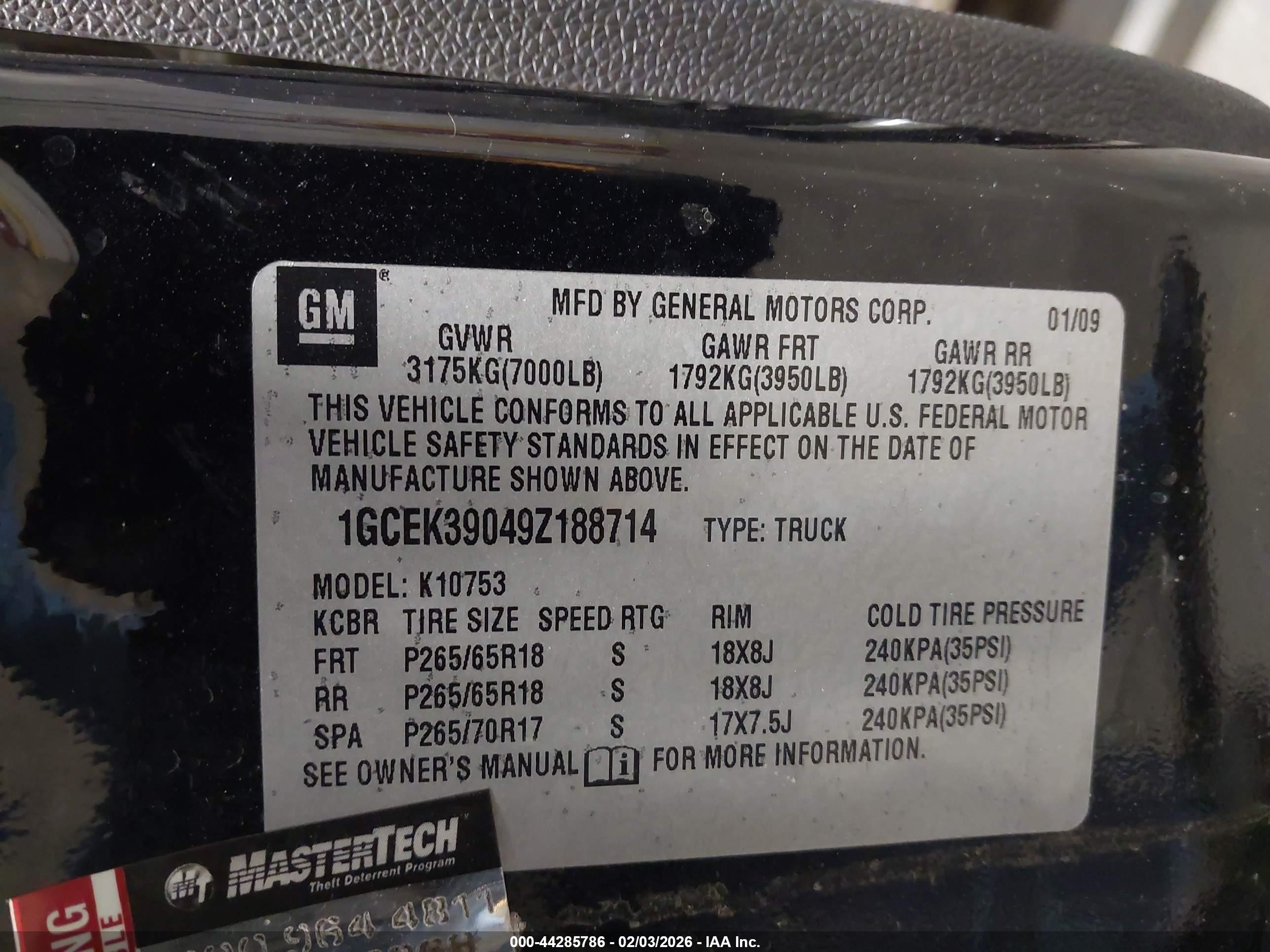 CHEVROLET SILVERADO image 9