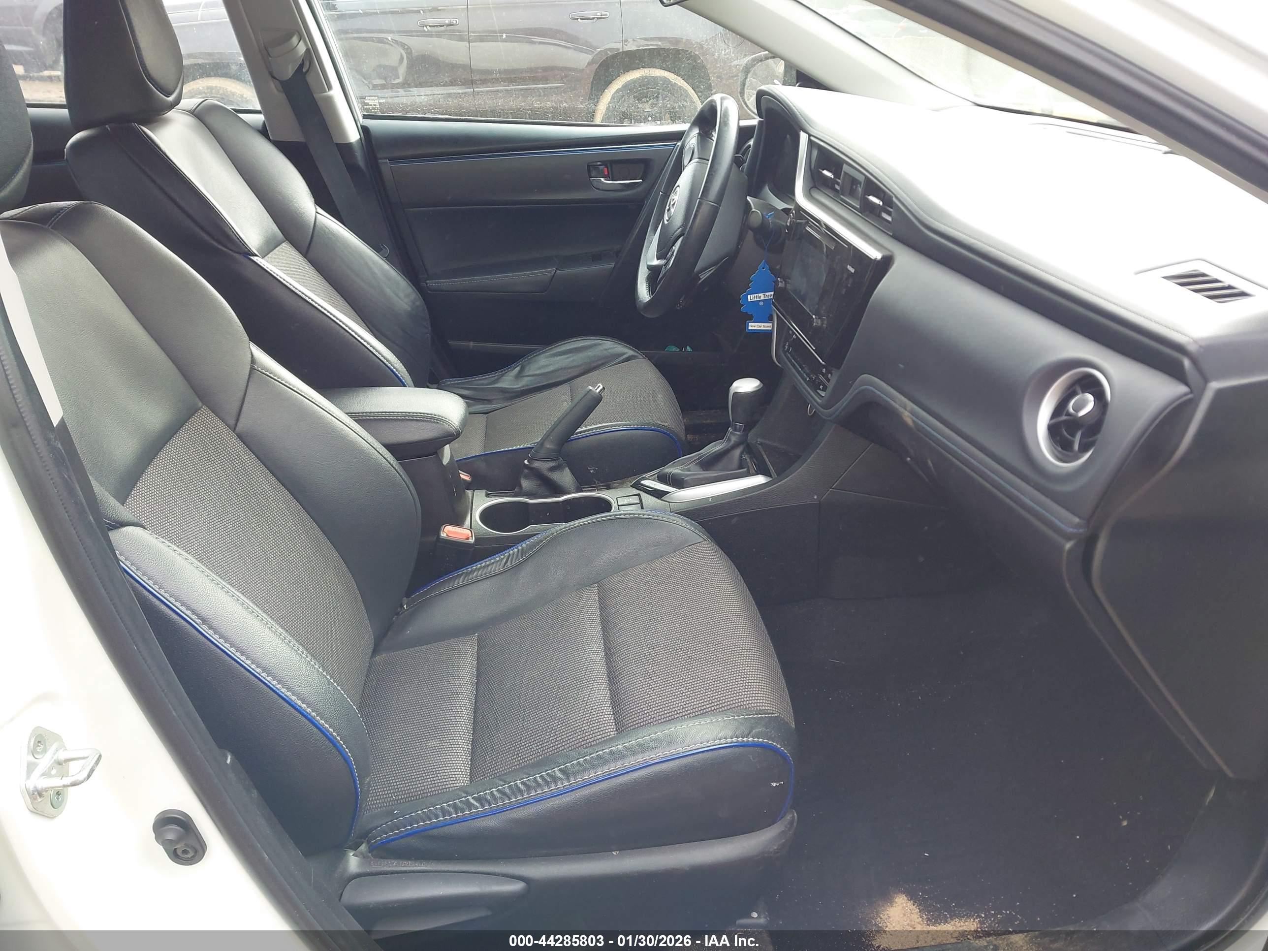 TOYOTA COROLLA image 5