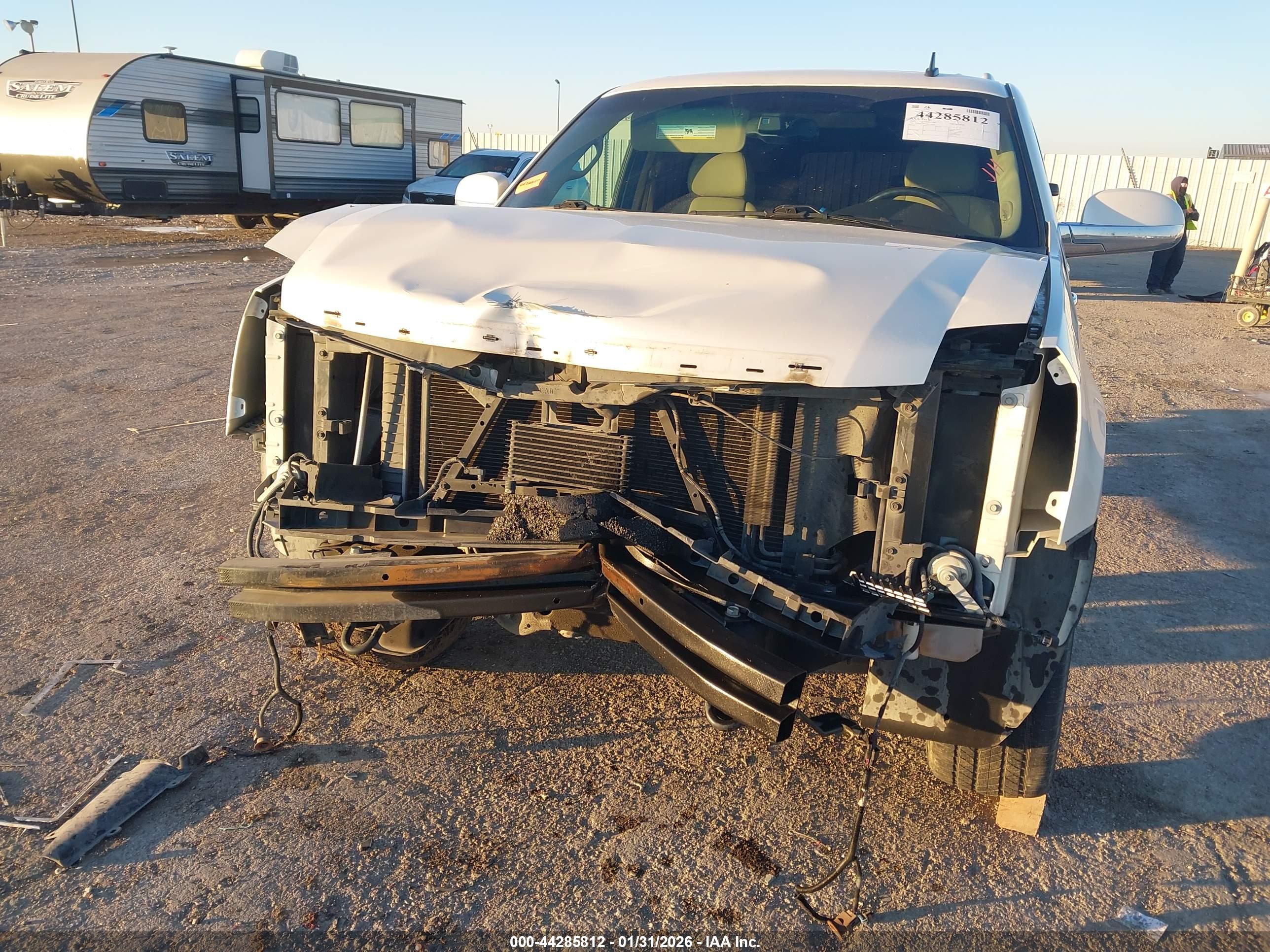 CADILLAC ESCALADE image 6
