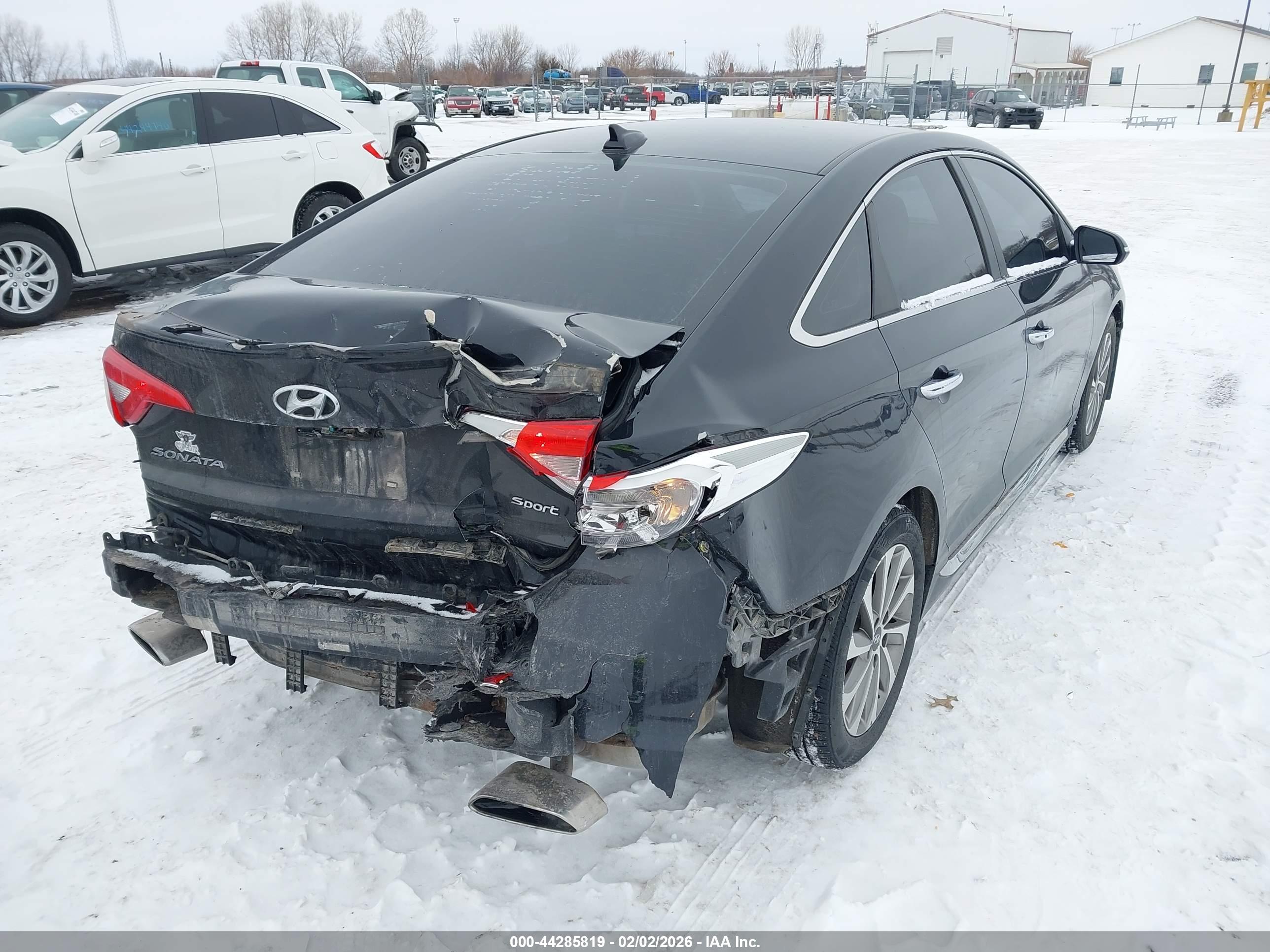 HYUNDAI SONATA image 4