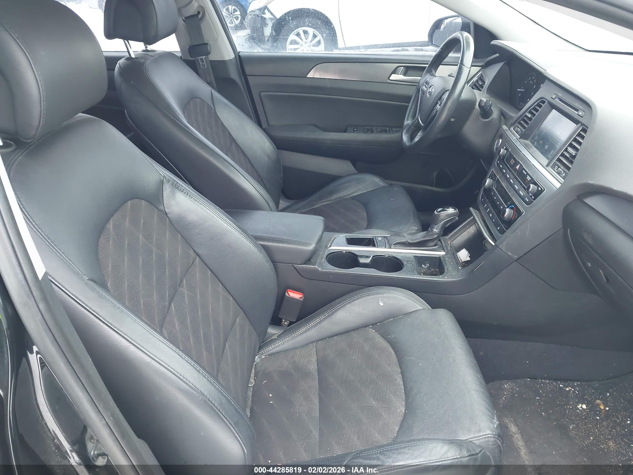 HYUNDAI SONATA image 5