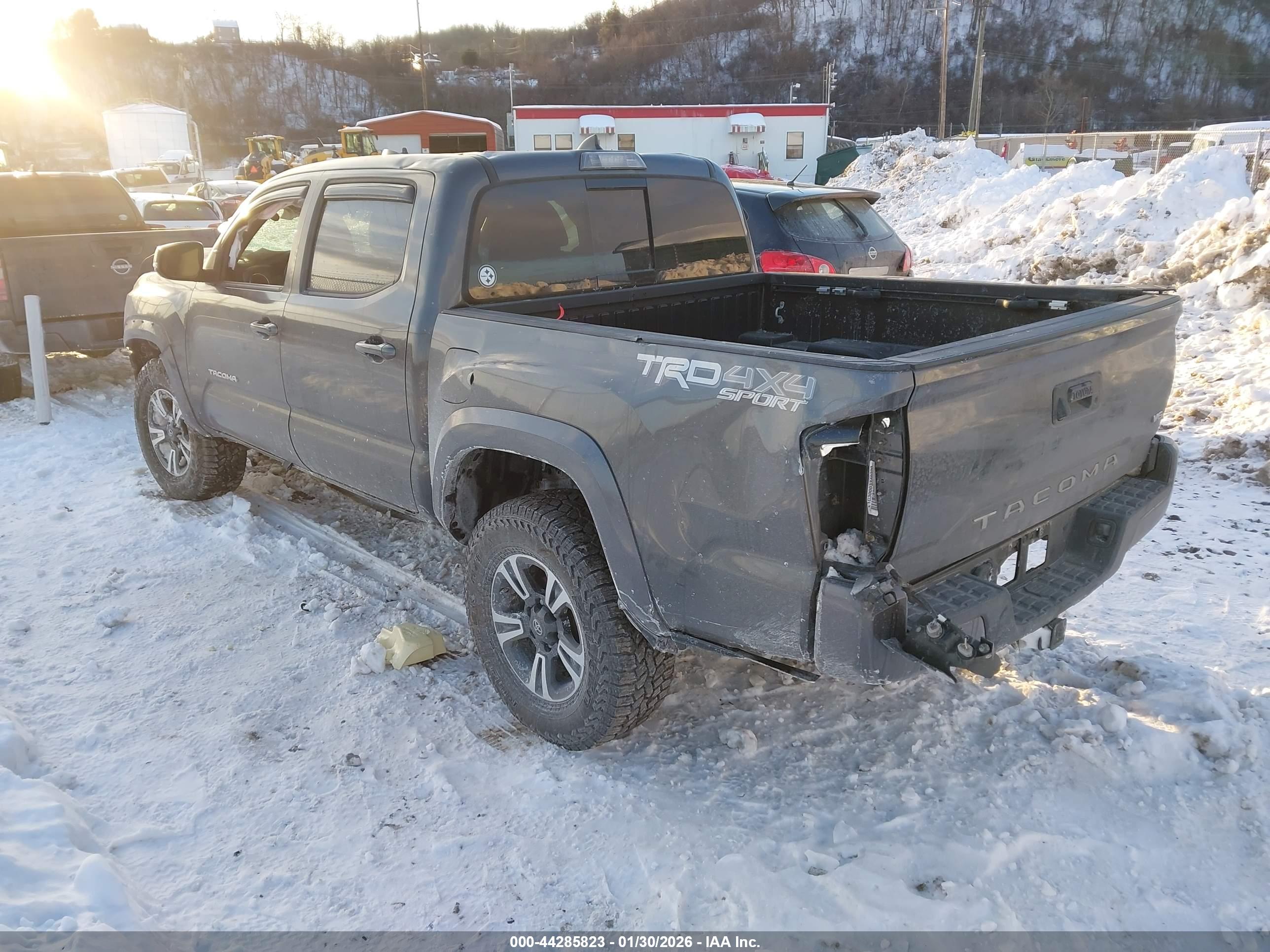 TOYOTA TACOMA image 3