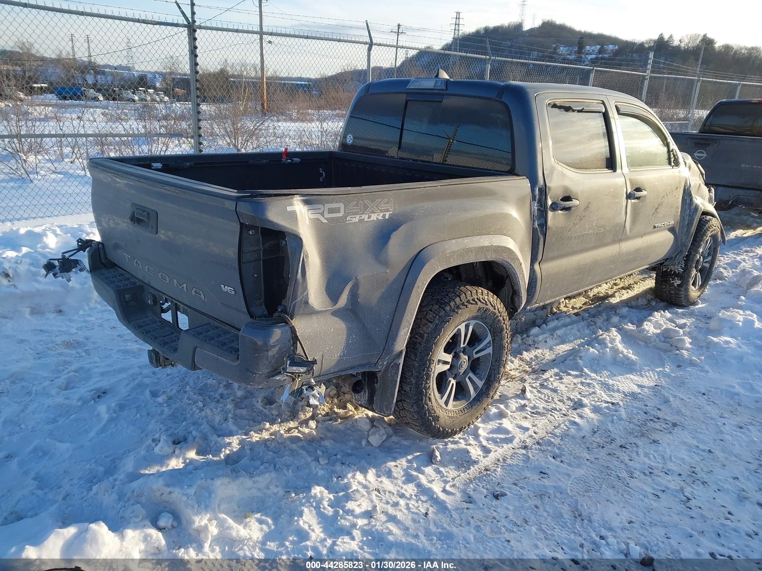 TOYOTA TACOMA image 4