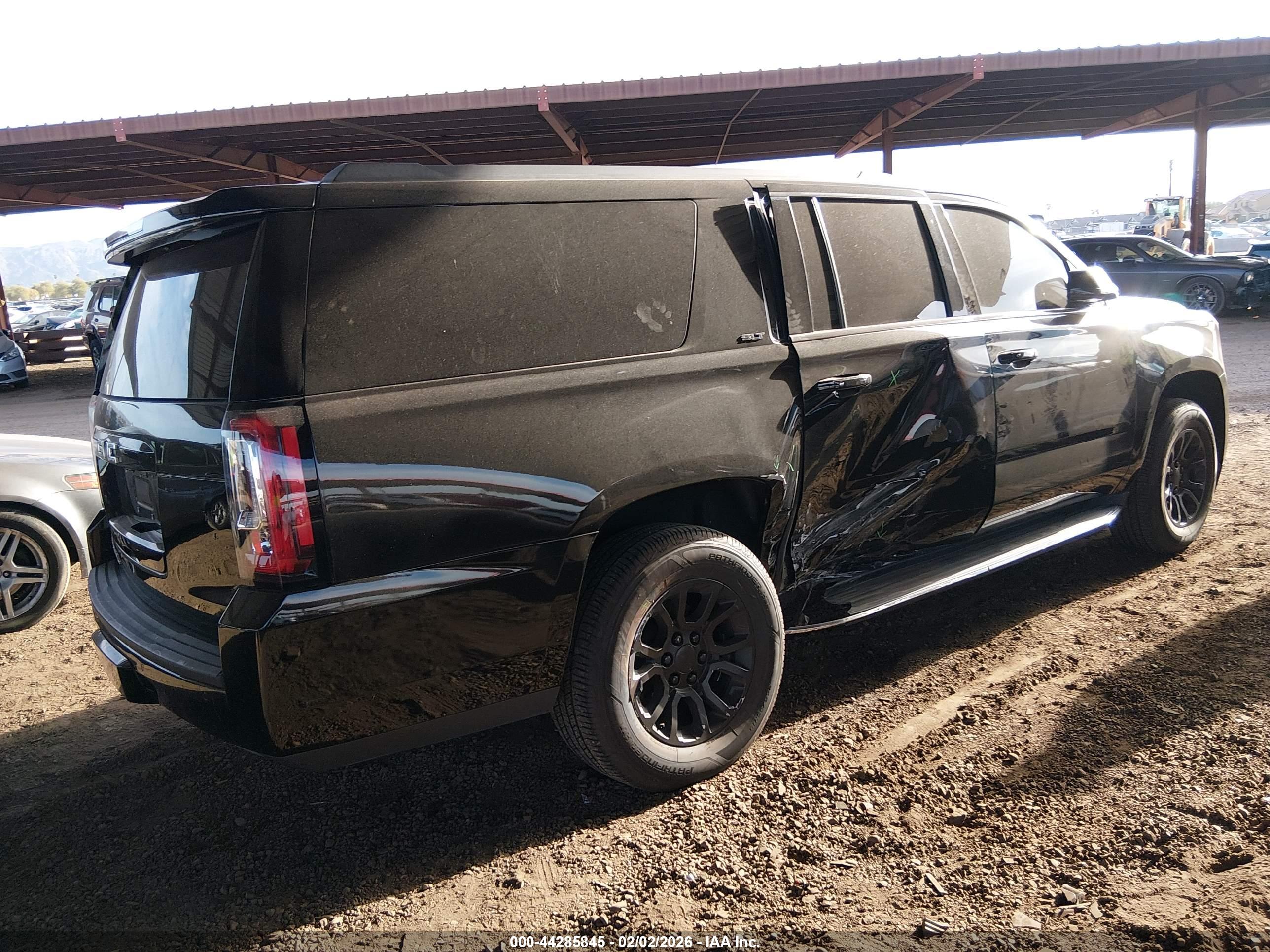 GMC YUKON image 6