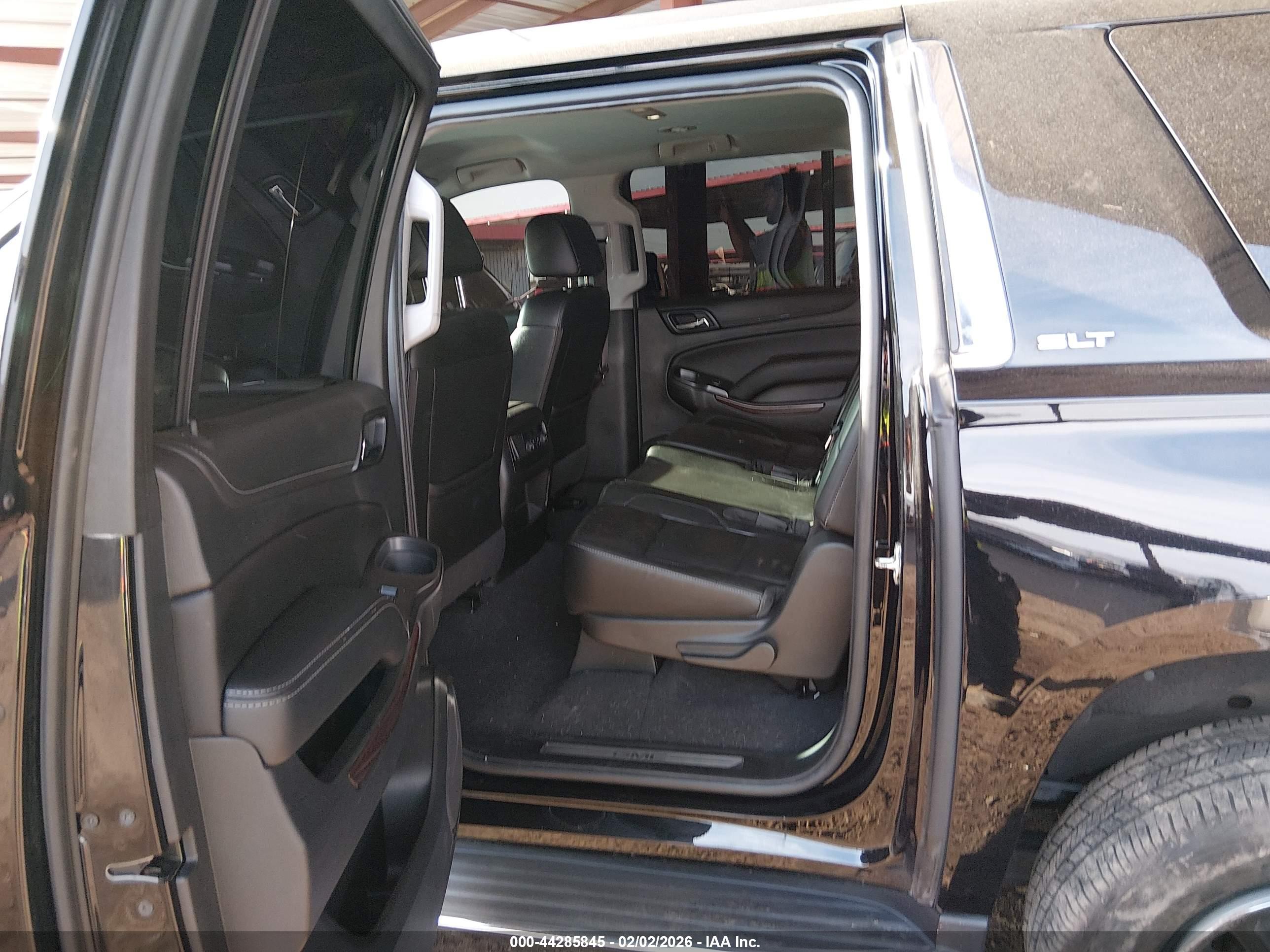 GMC YUKON image 8