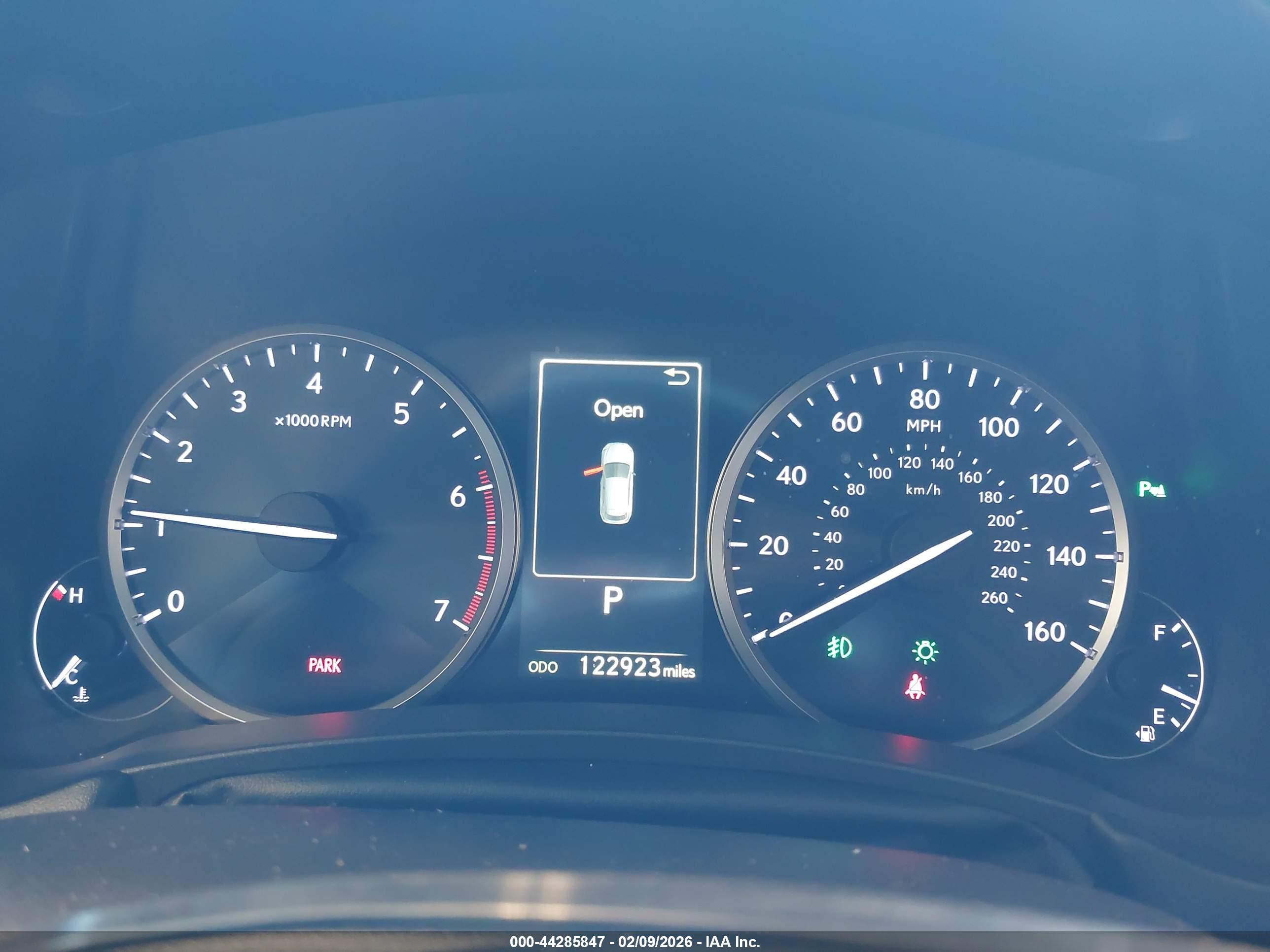 LEXUS NX image 7