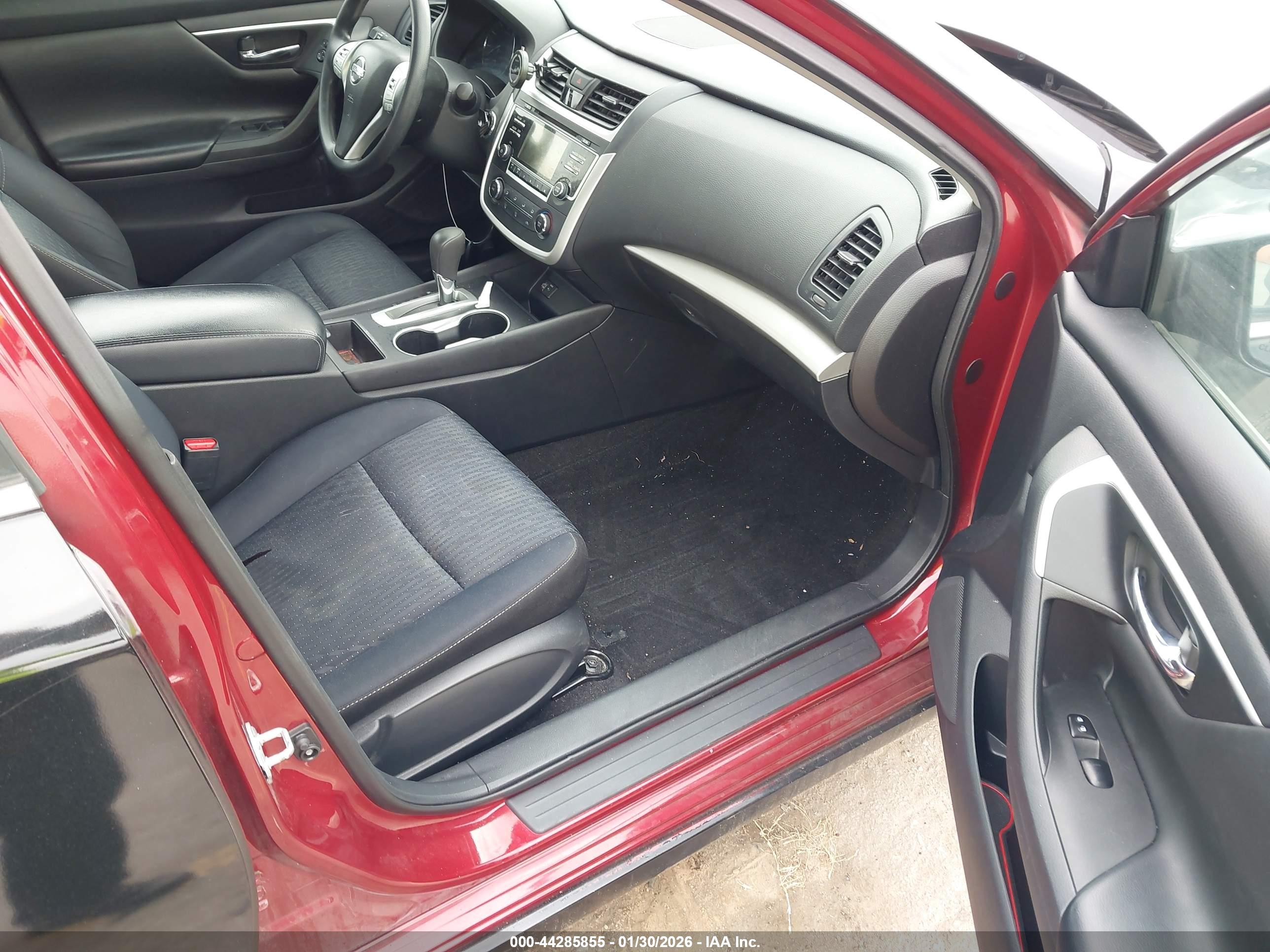 NISSAN ALTIMA image 5