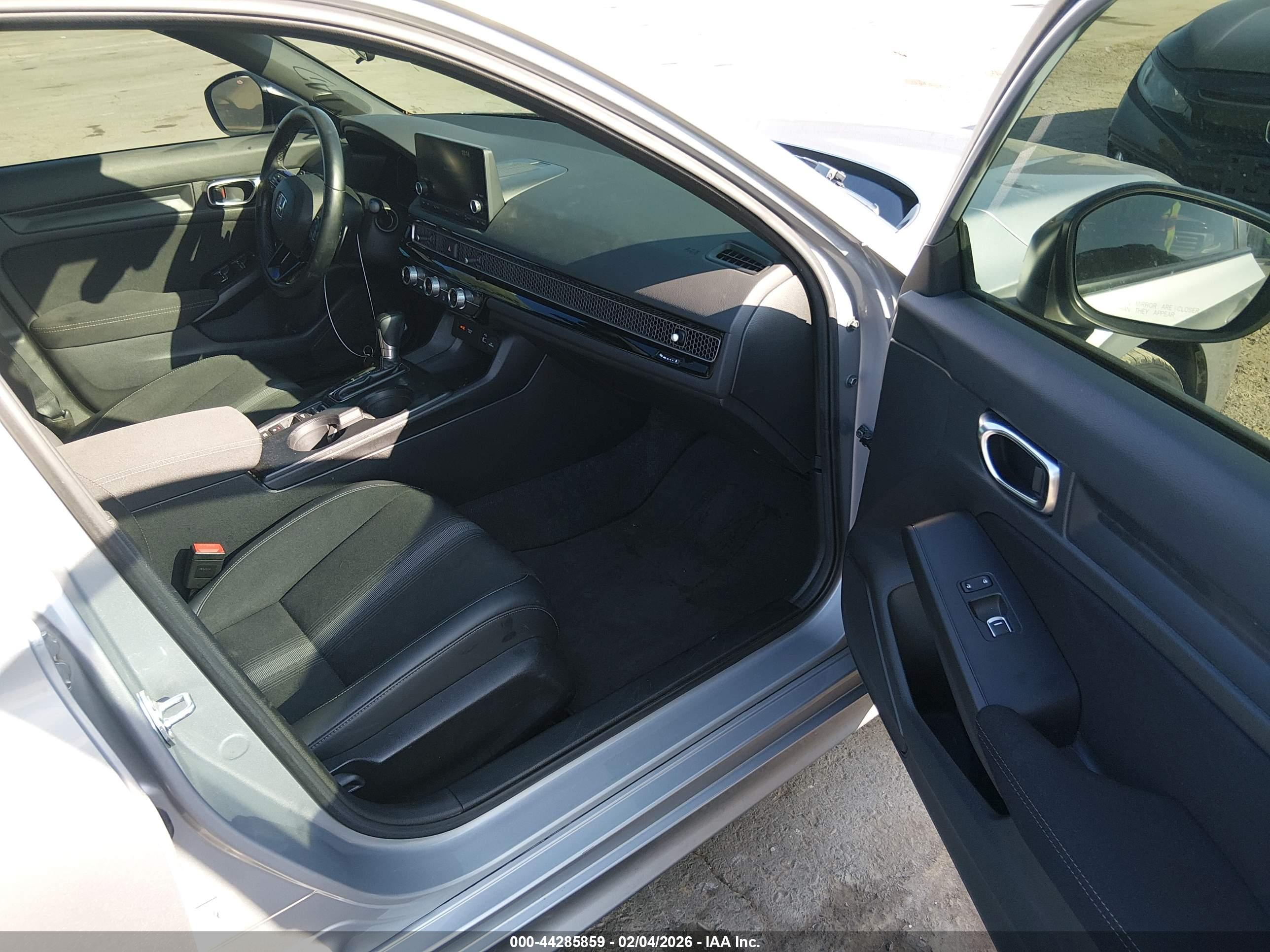 HONDA CIVIC image 5