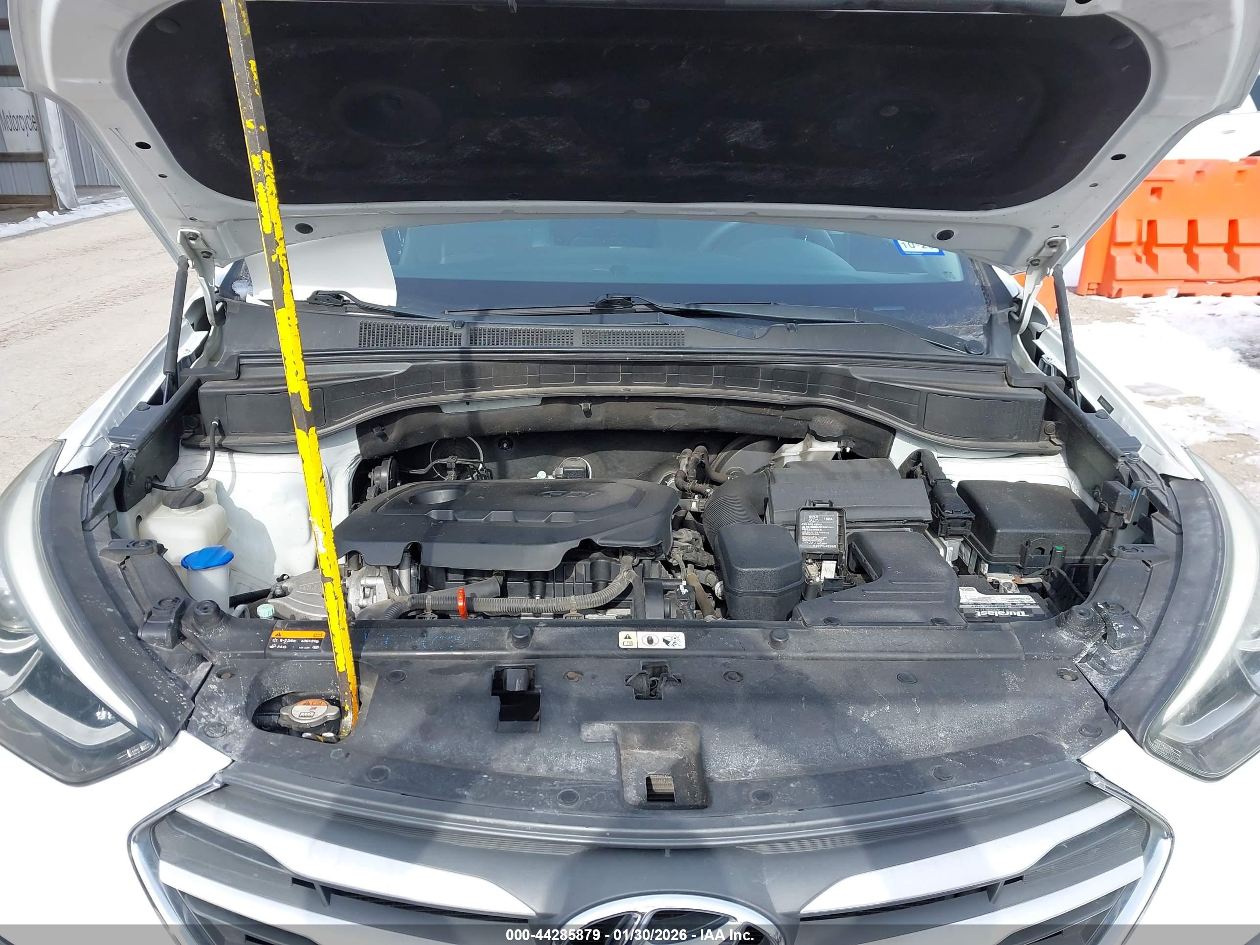 HYUNDAI SANTA image 10