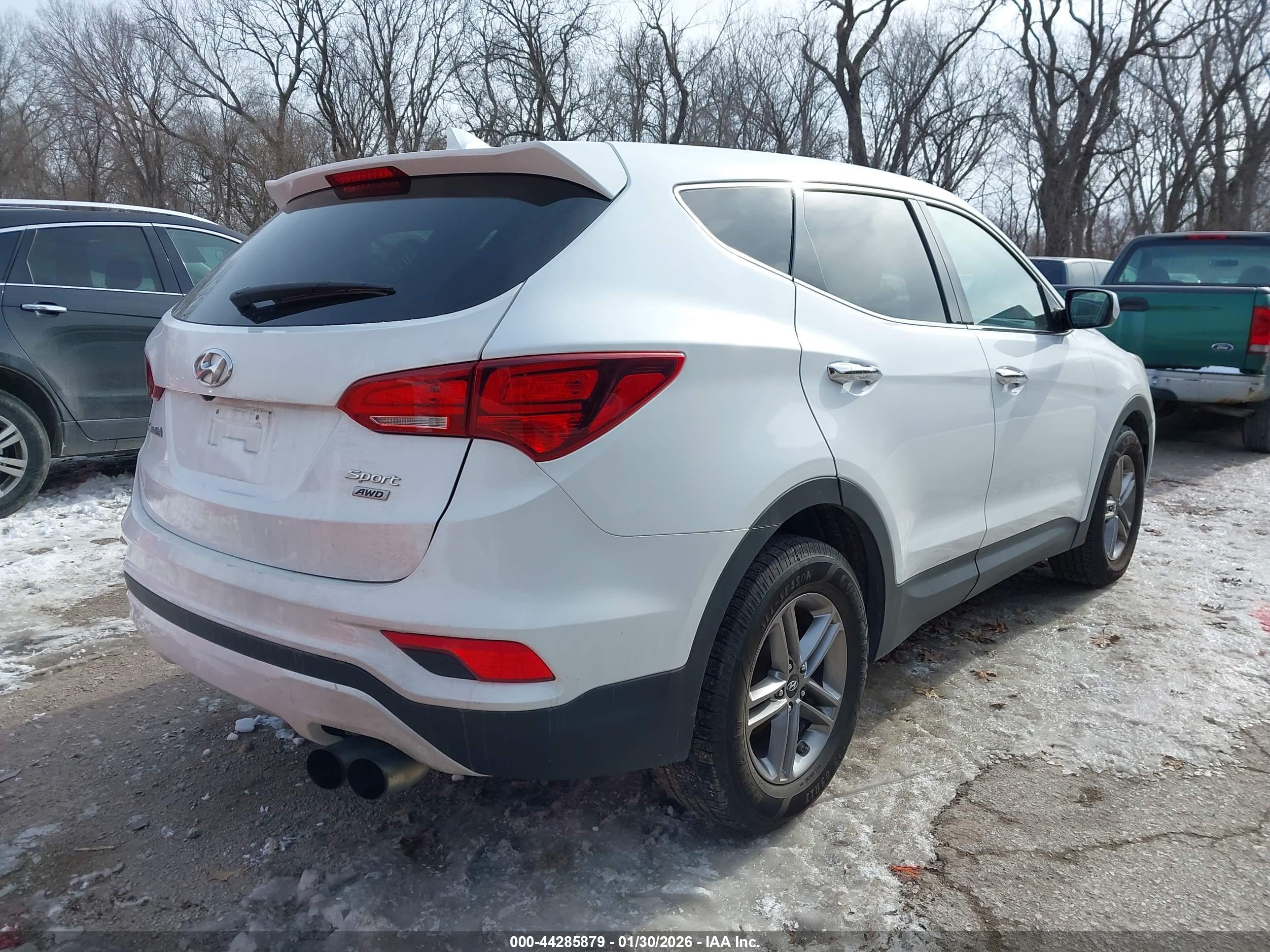 HYUNDAI SANTA image 4