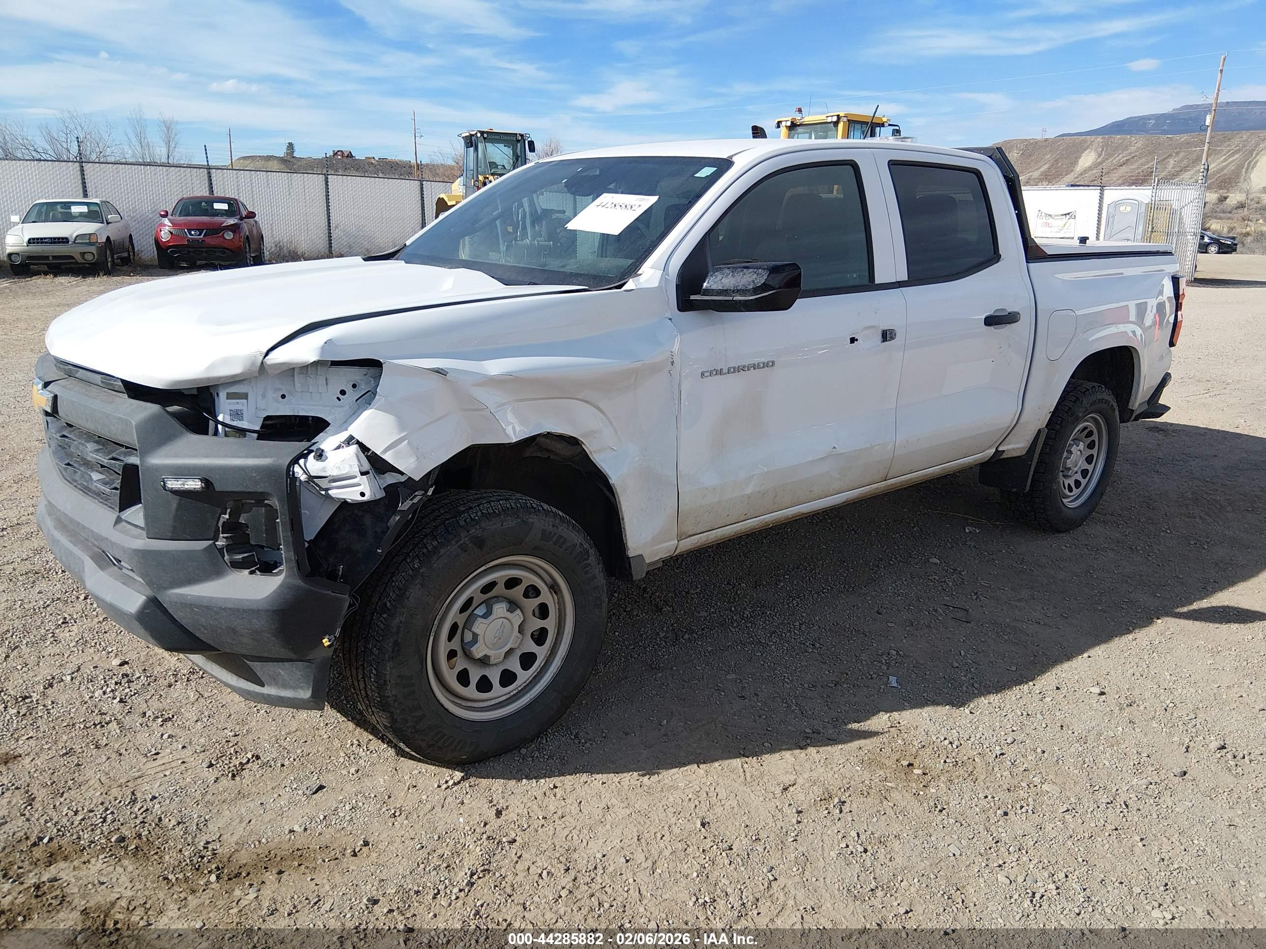CHEVROLET COLORADO image 2