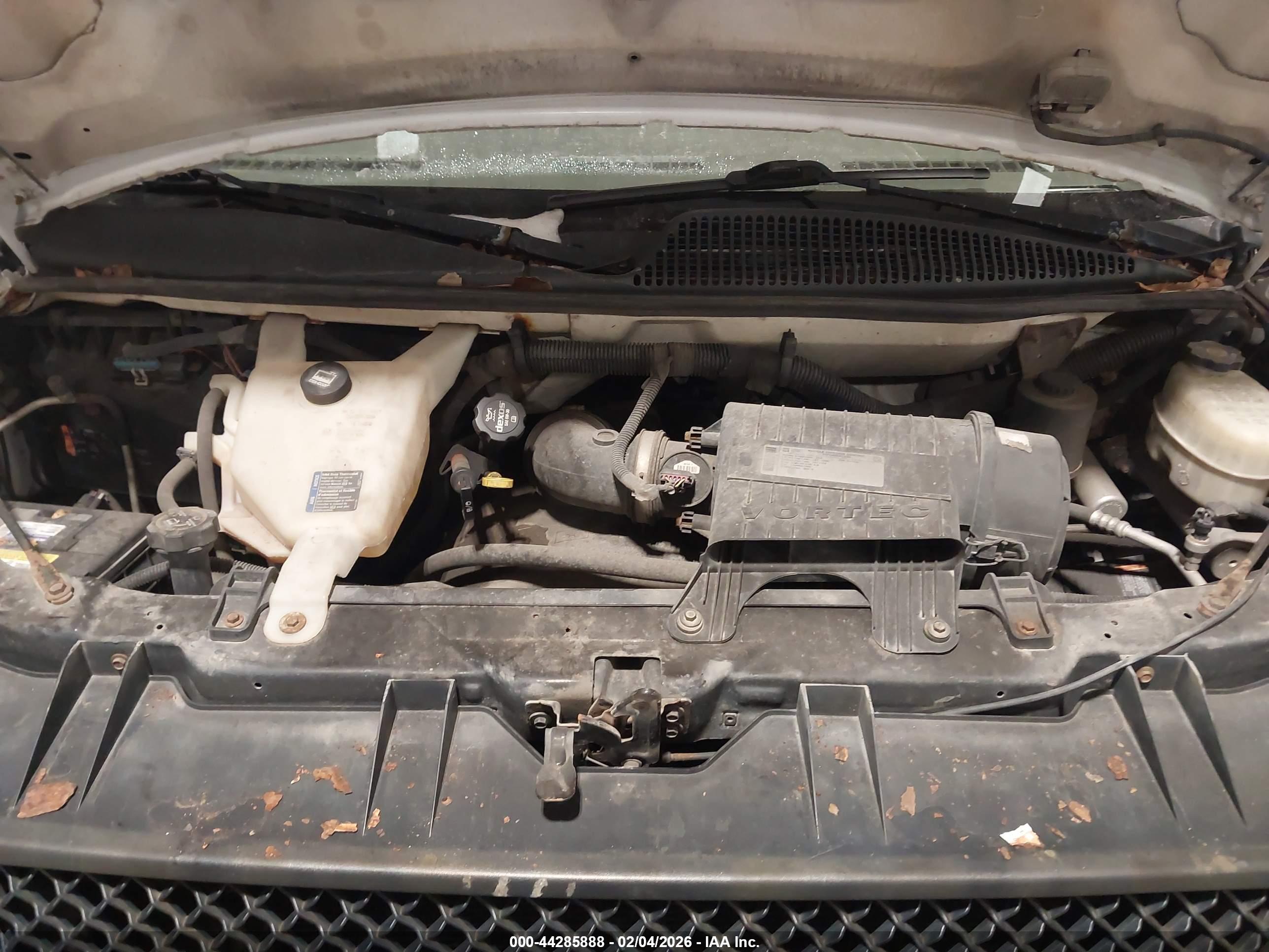 CHEVROLET EXPRESS image 10