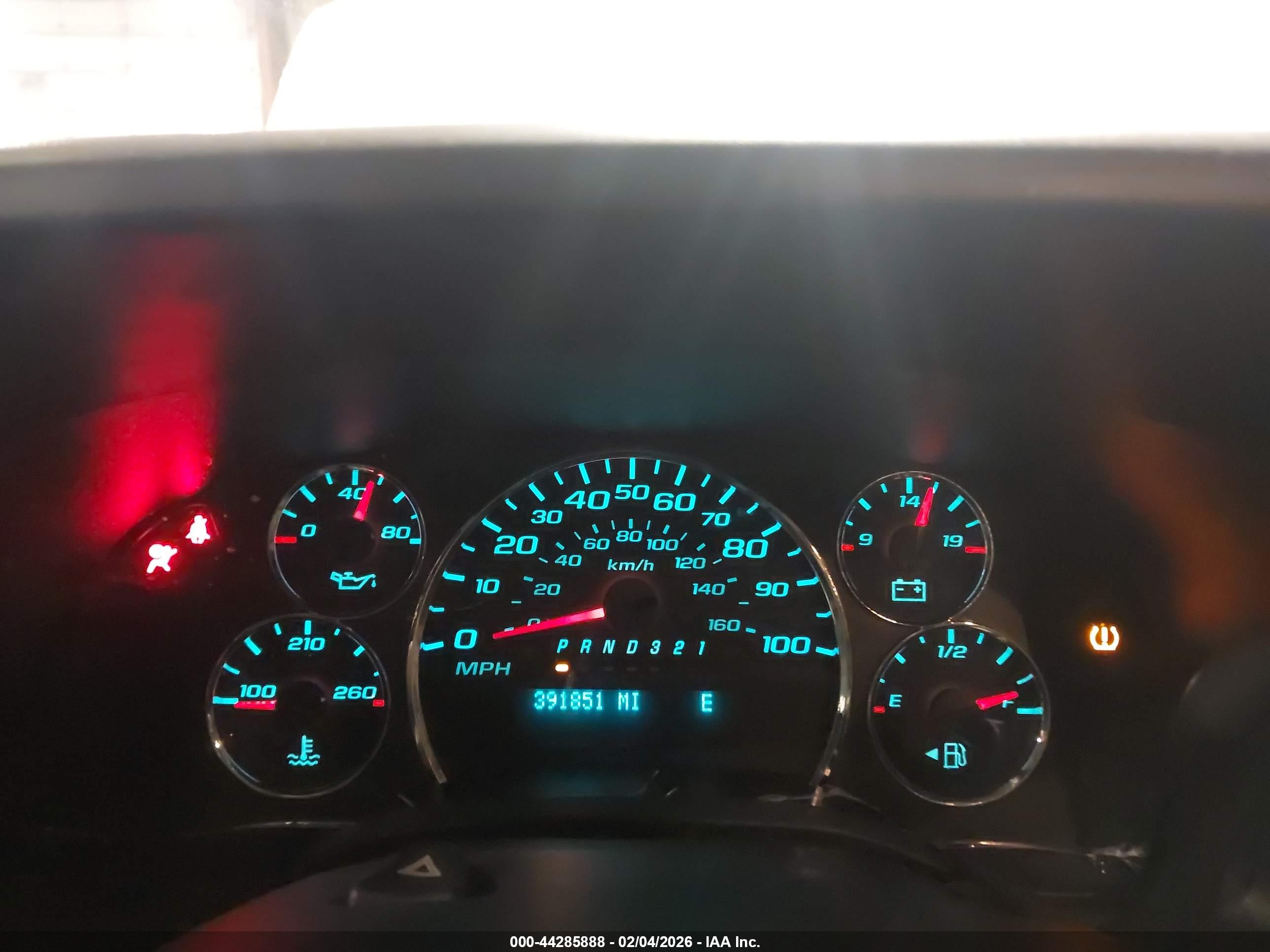 CHEVROLET EXPRESS image 7