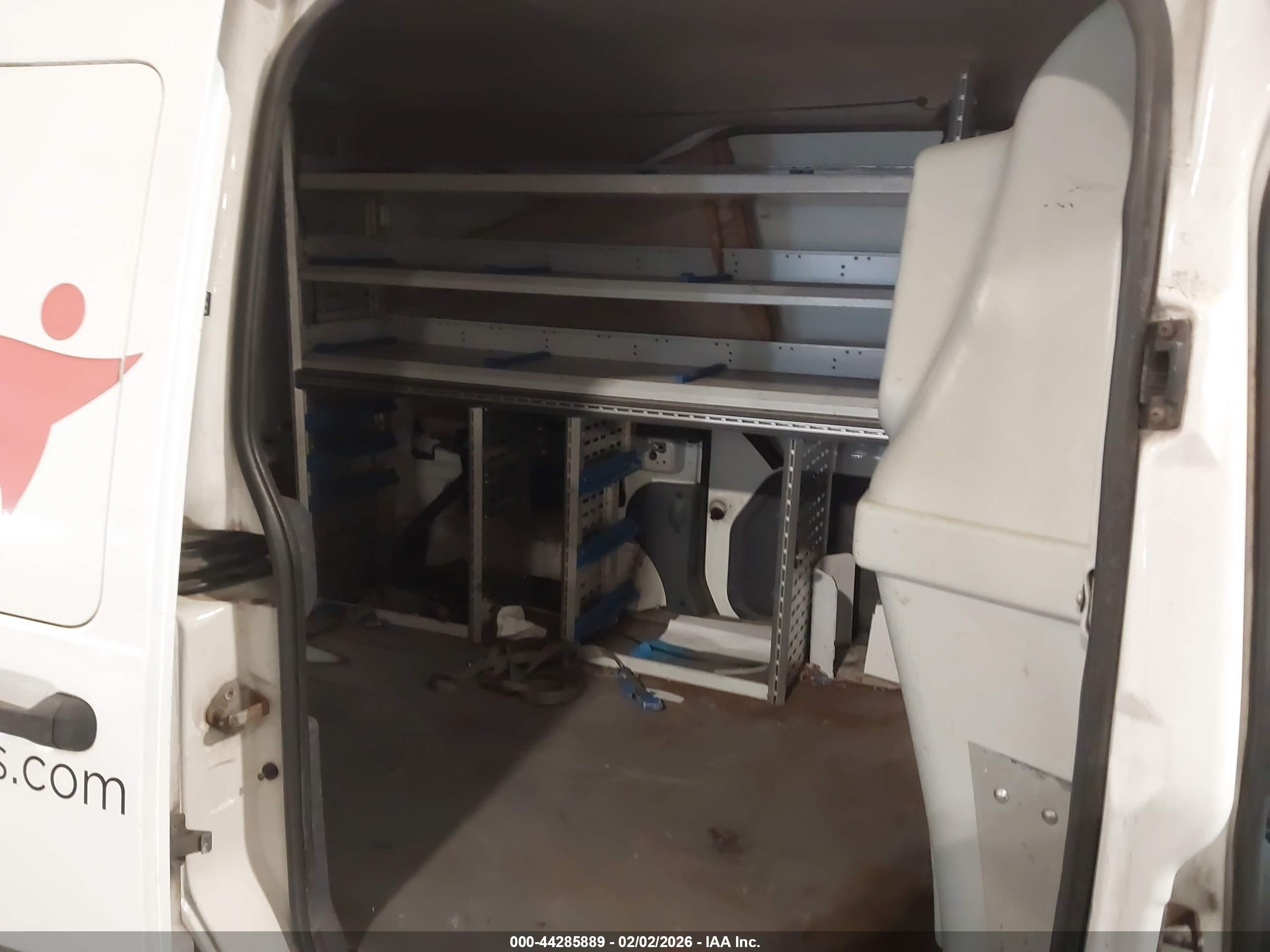 FORD TRANSIT image 8