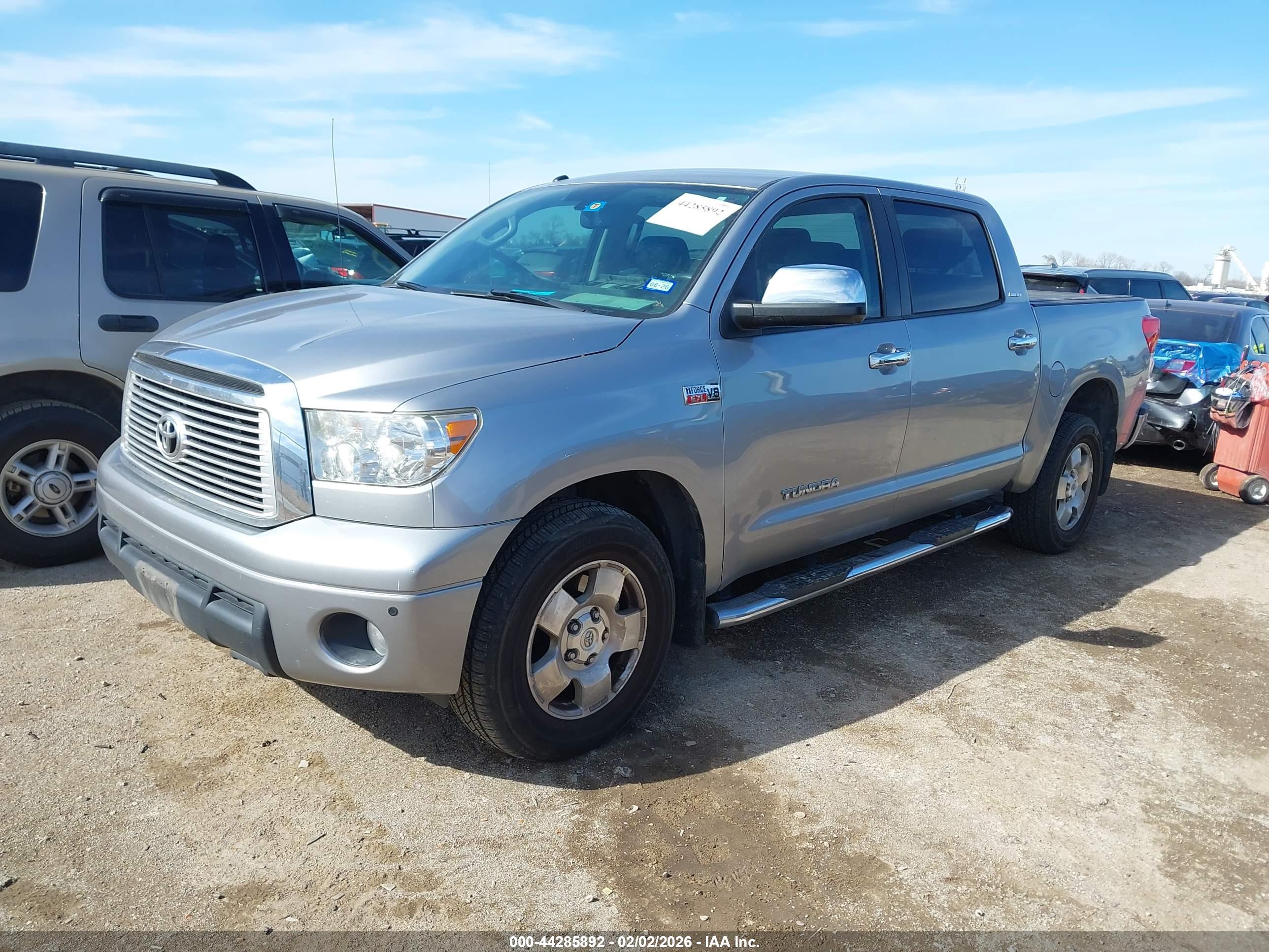 TOYOTA TUNDRA image 2
