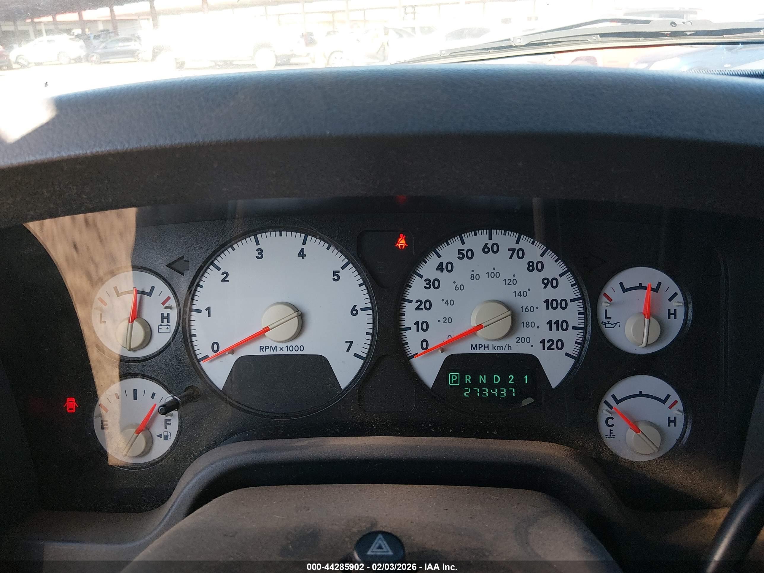 DODGE RAM image 7