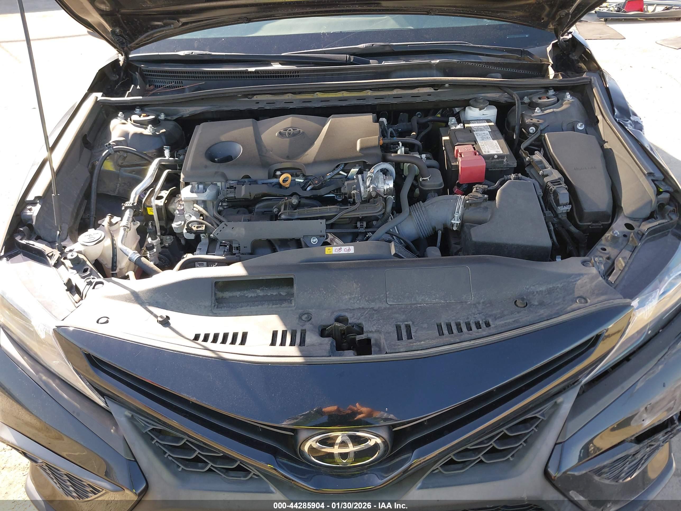 TOYOTA CAMRY image 10