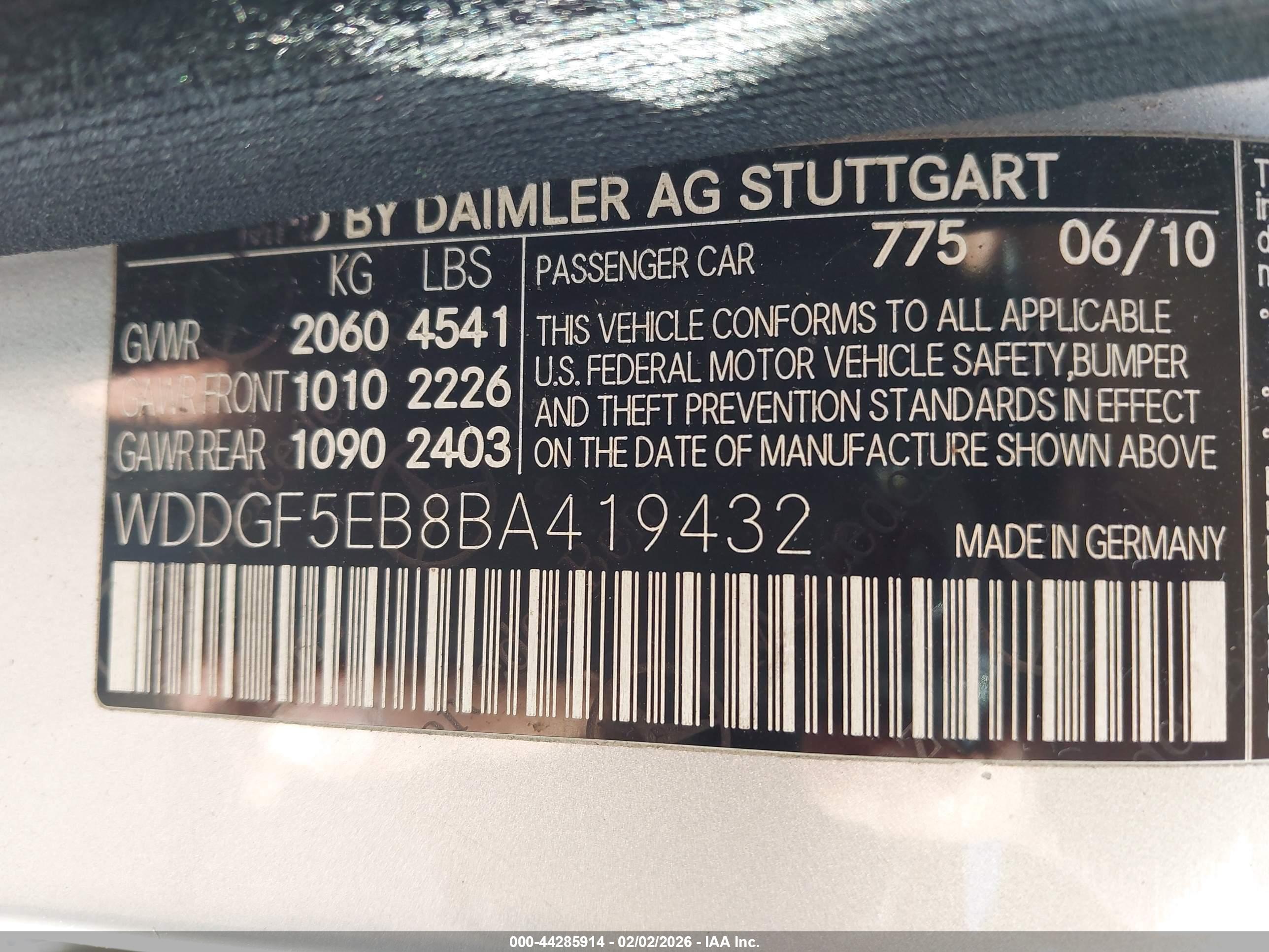 MERCEDES-BENZ C image 9