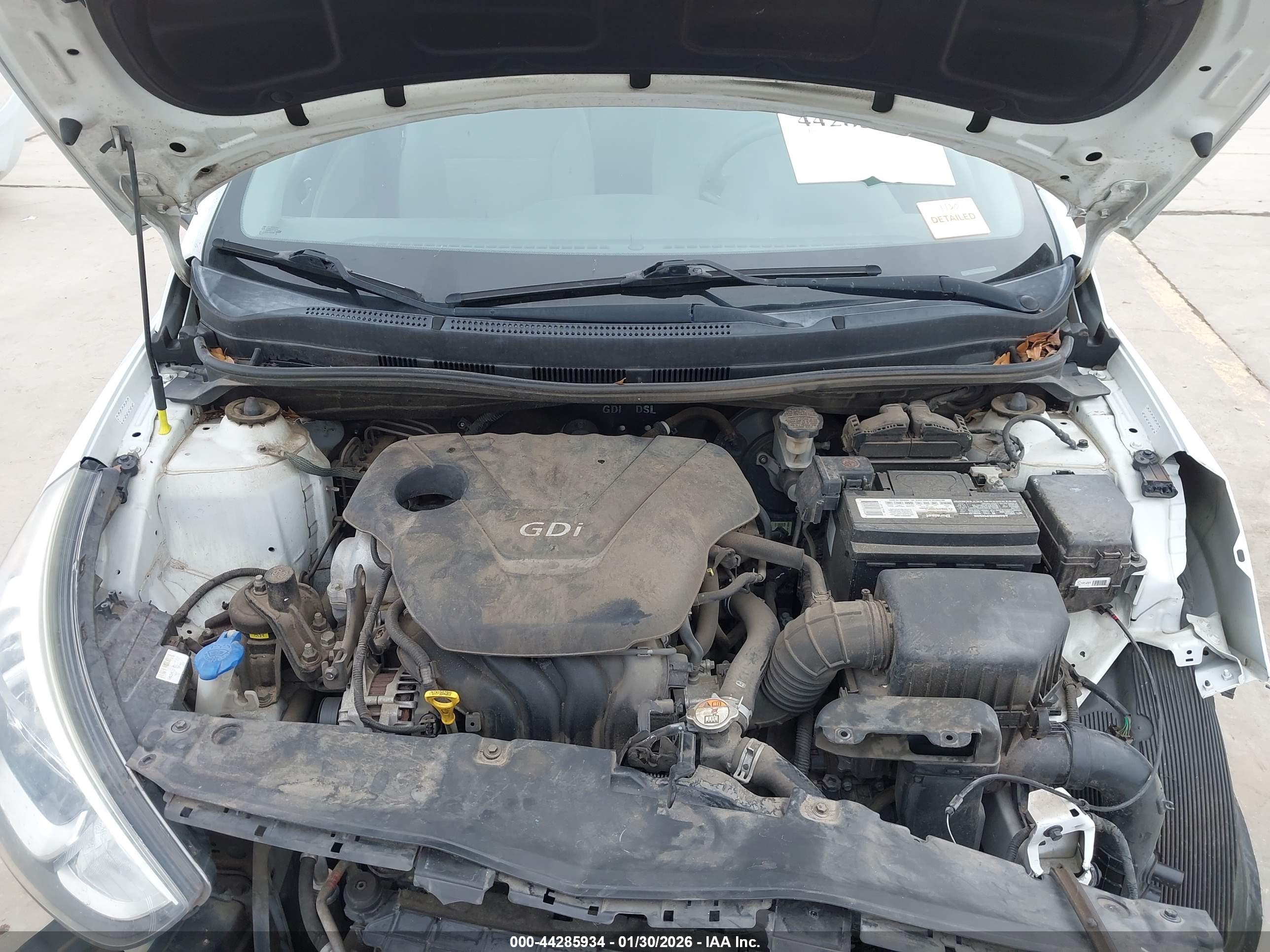 HYUNDAI ACCENT image 10