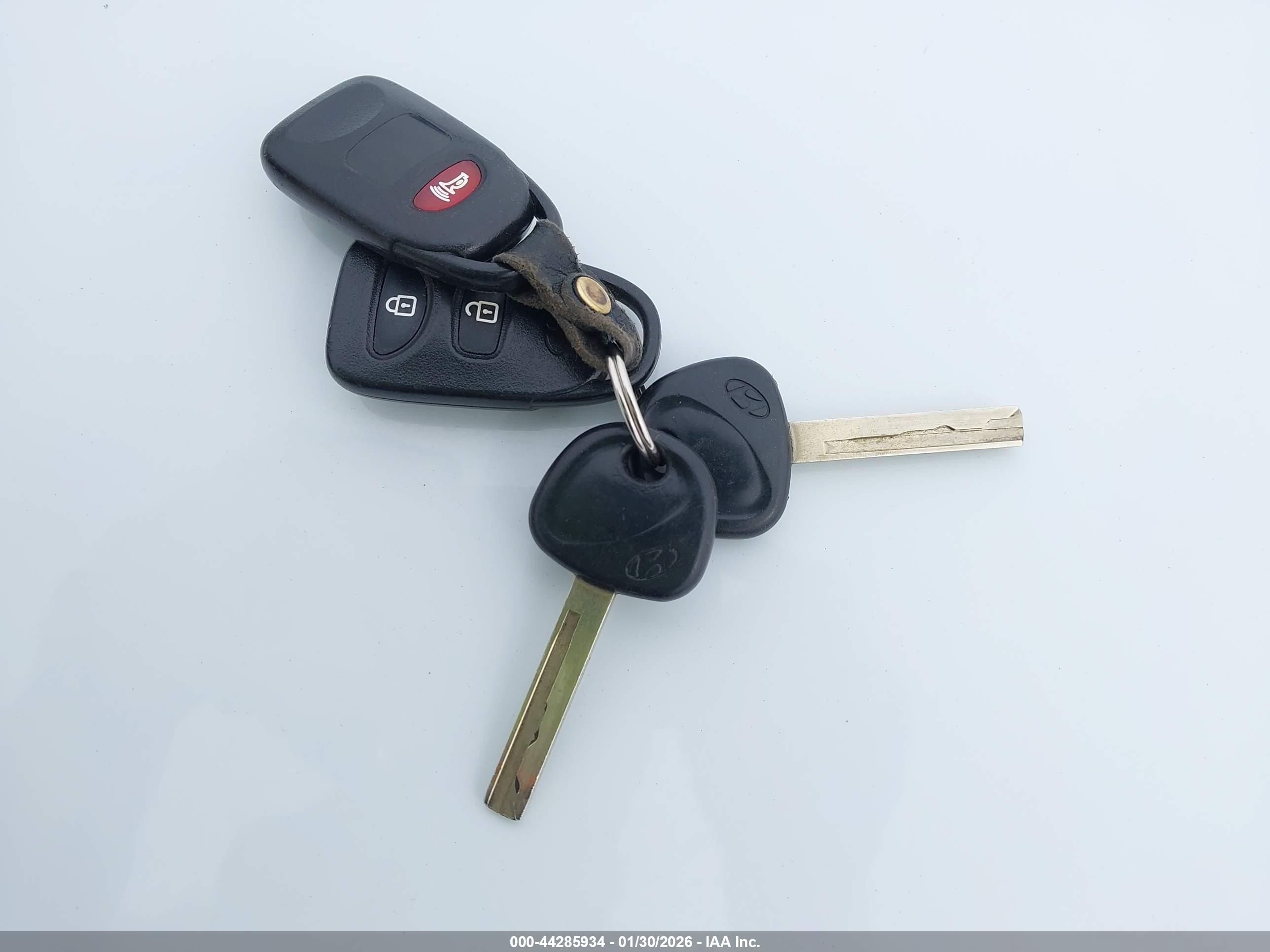 HYUNDAI ACCENT image 11