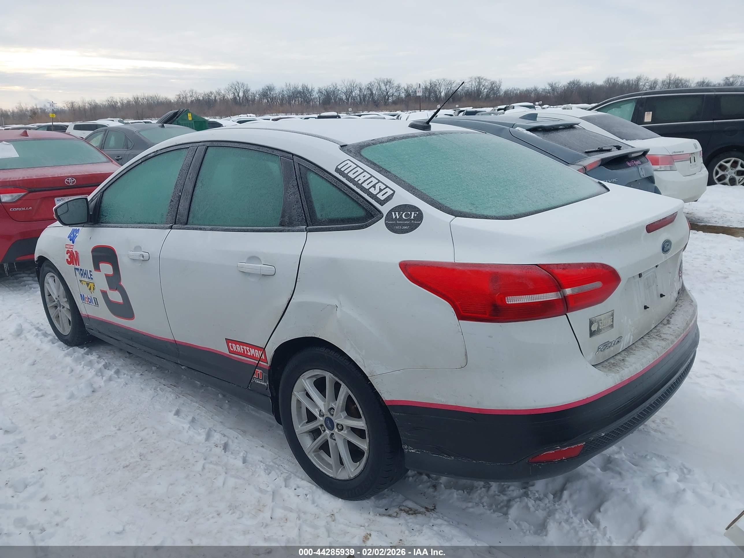 FORD FOCUS image 3