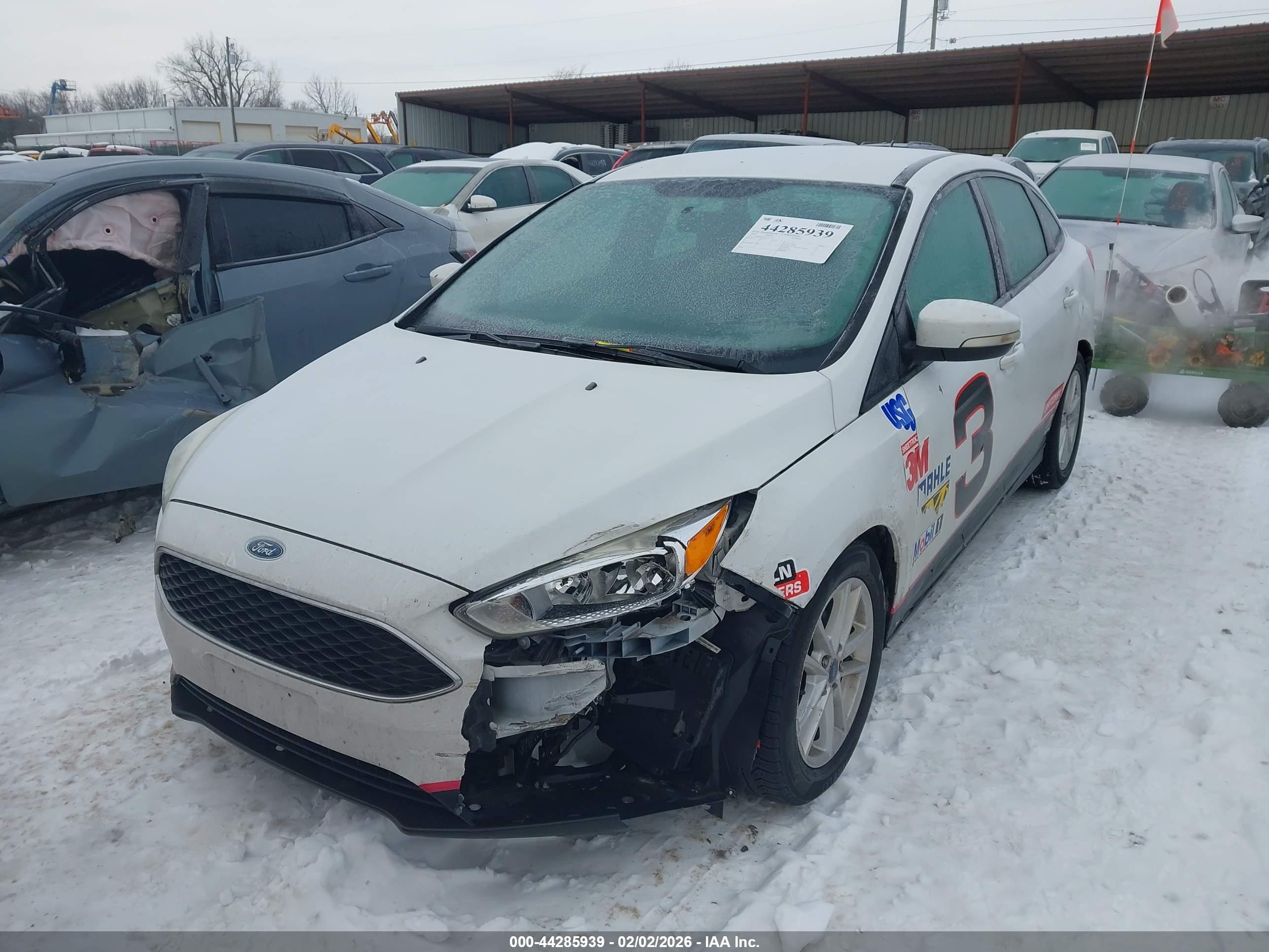 FORD FOCUS image 6