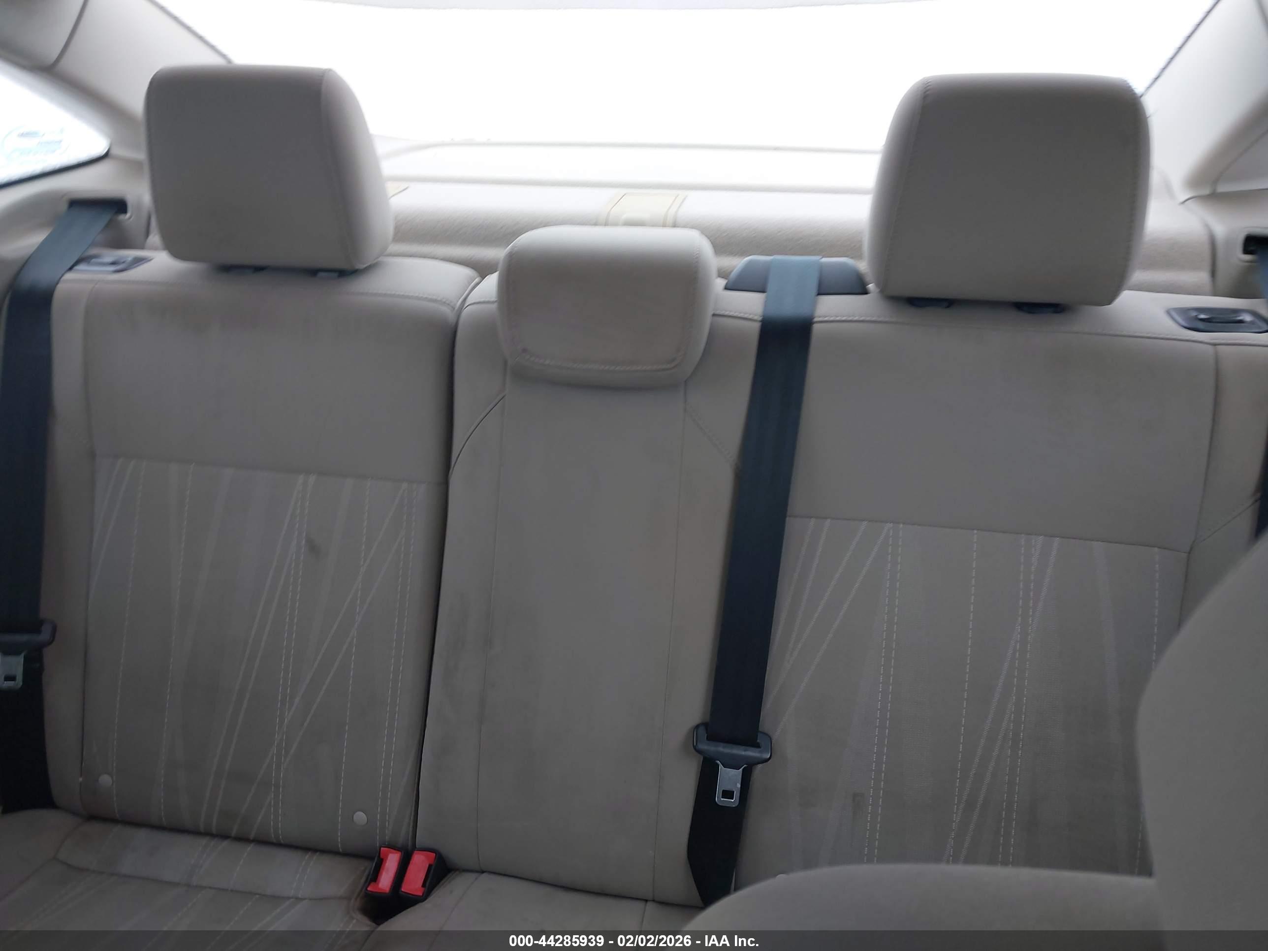 FORD FOCUS image 8