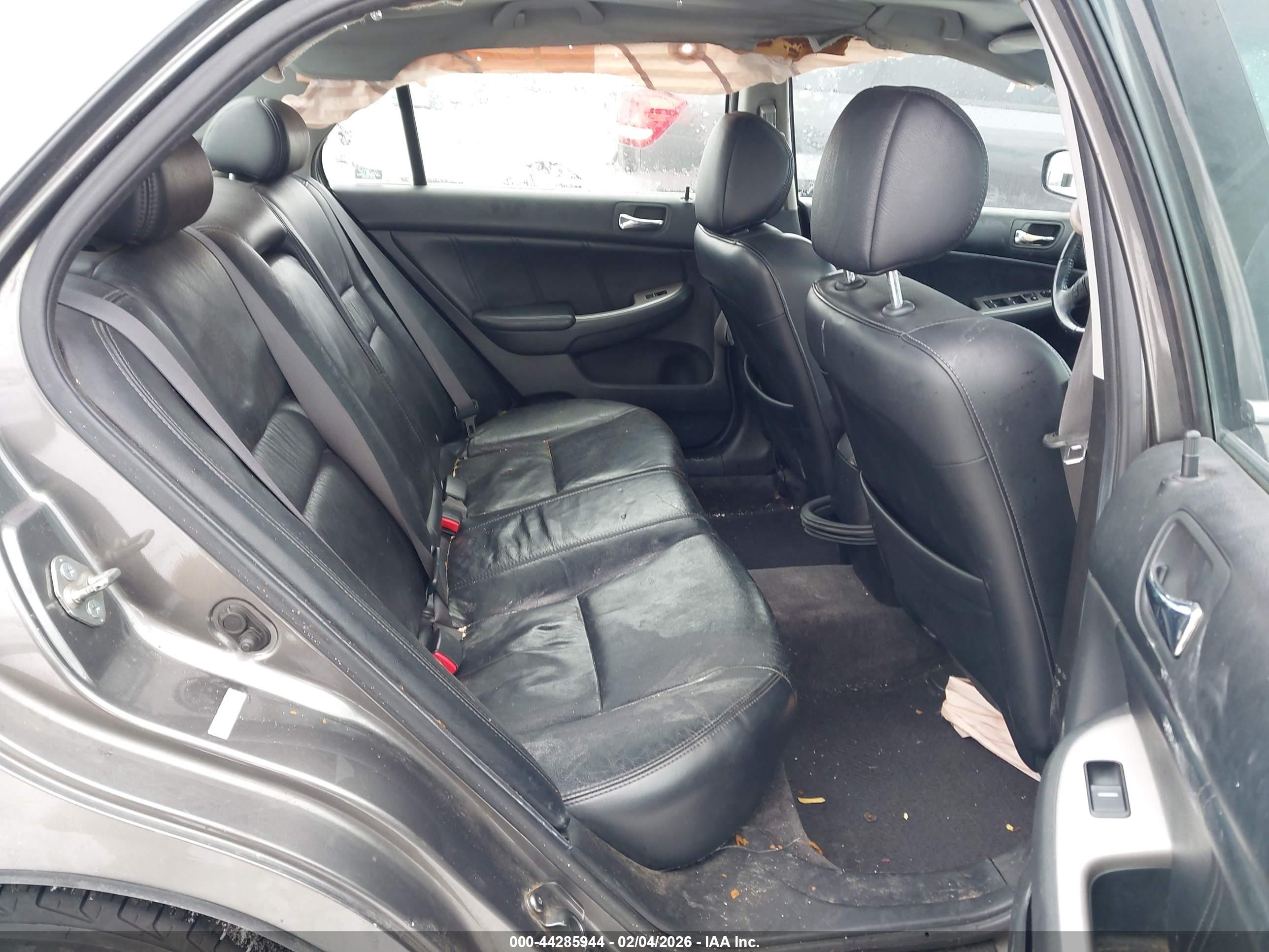 HONDA ACCORD image 8